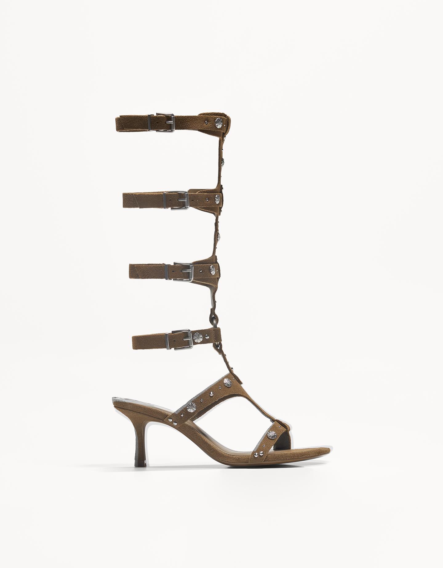 Bershka skórzane sandały na wysokim obcasie z wysoką cholewką wielbłądzi