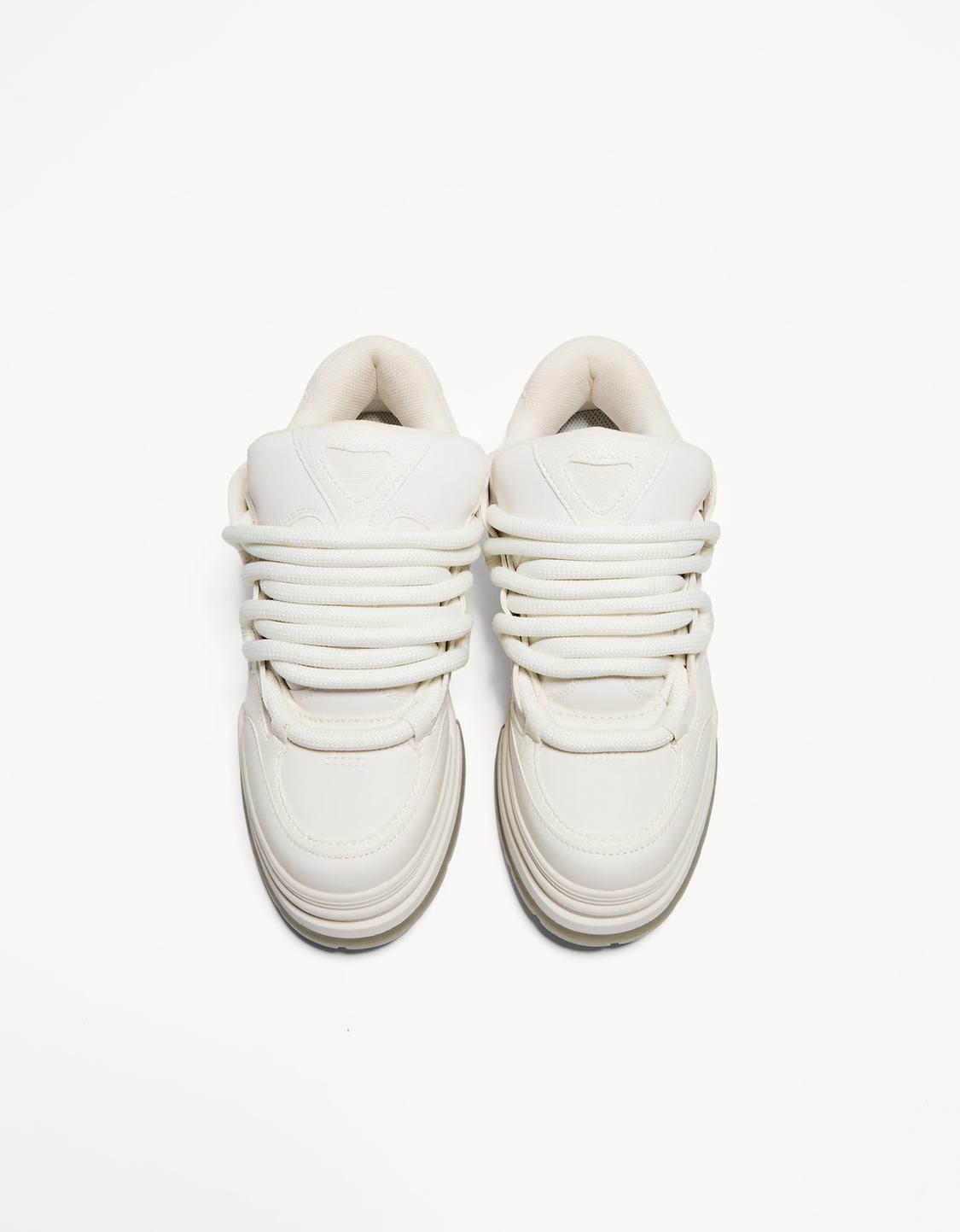 Chunky skater trainers
