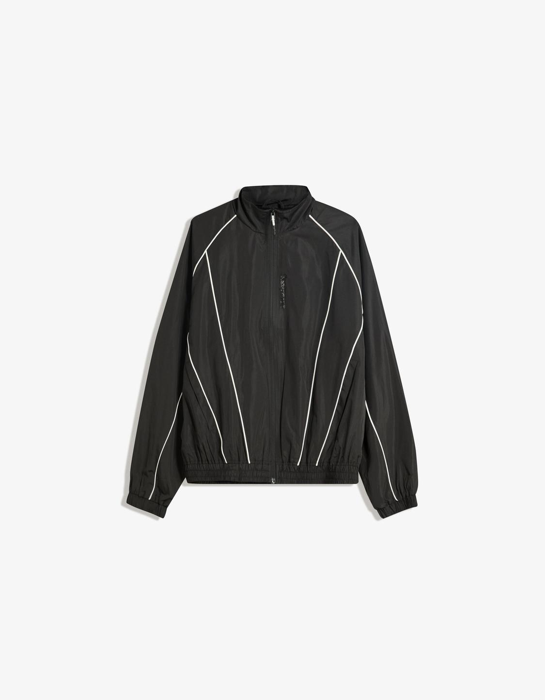 Technical sports jacket