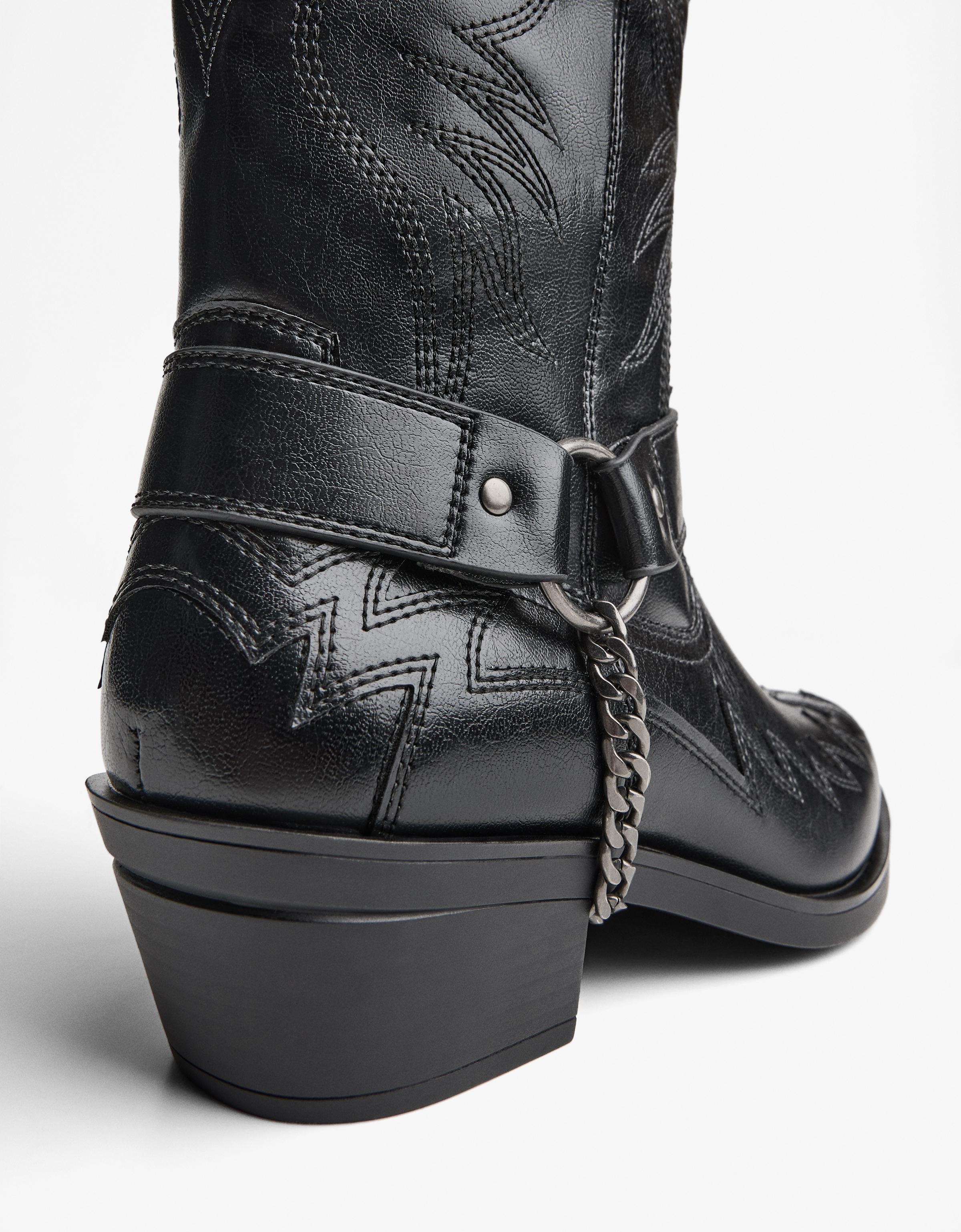 Cowboy boots with chain detail - Ankle boots - Men | Bershka