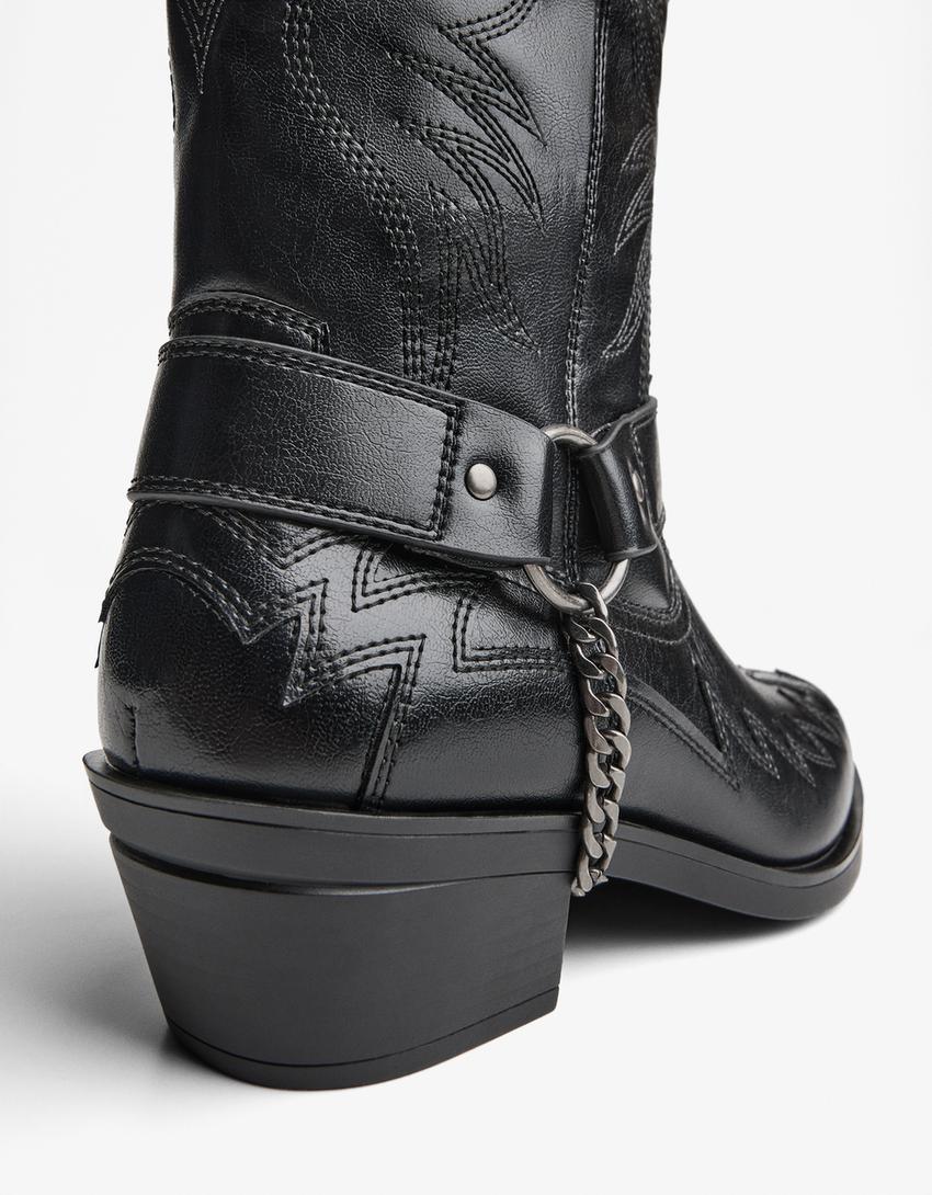 Cowboystiefel mit Kettendetail-Schwarz