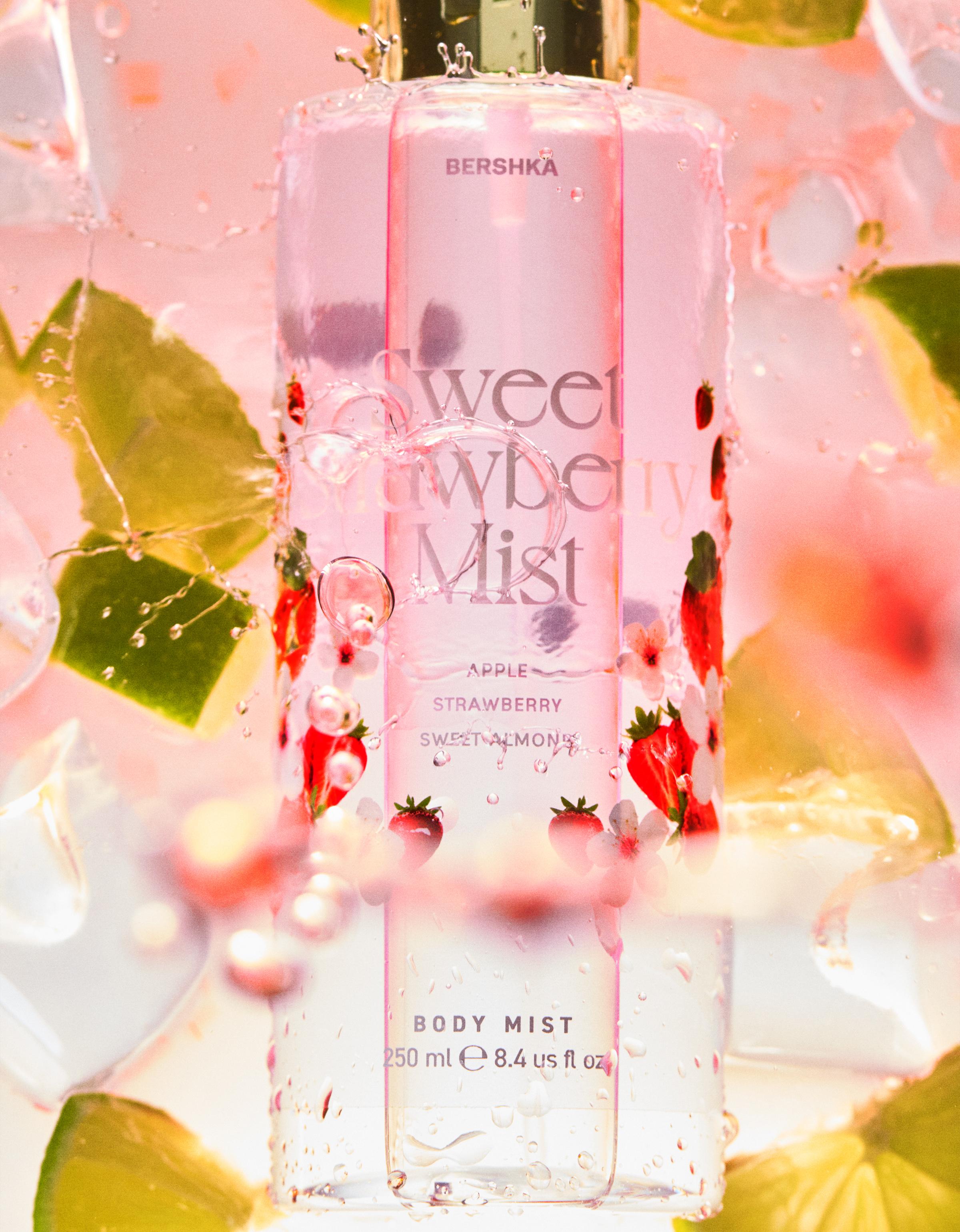 Bershka Body Mist Sweet Strawberry 250 Ml Damen Rot