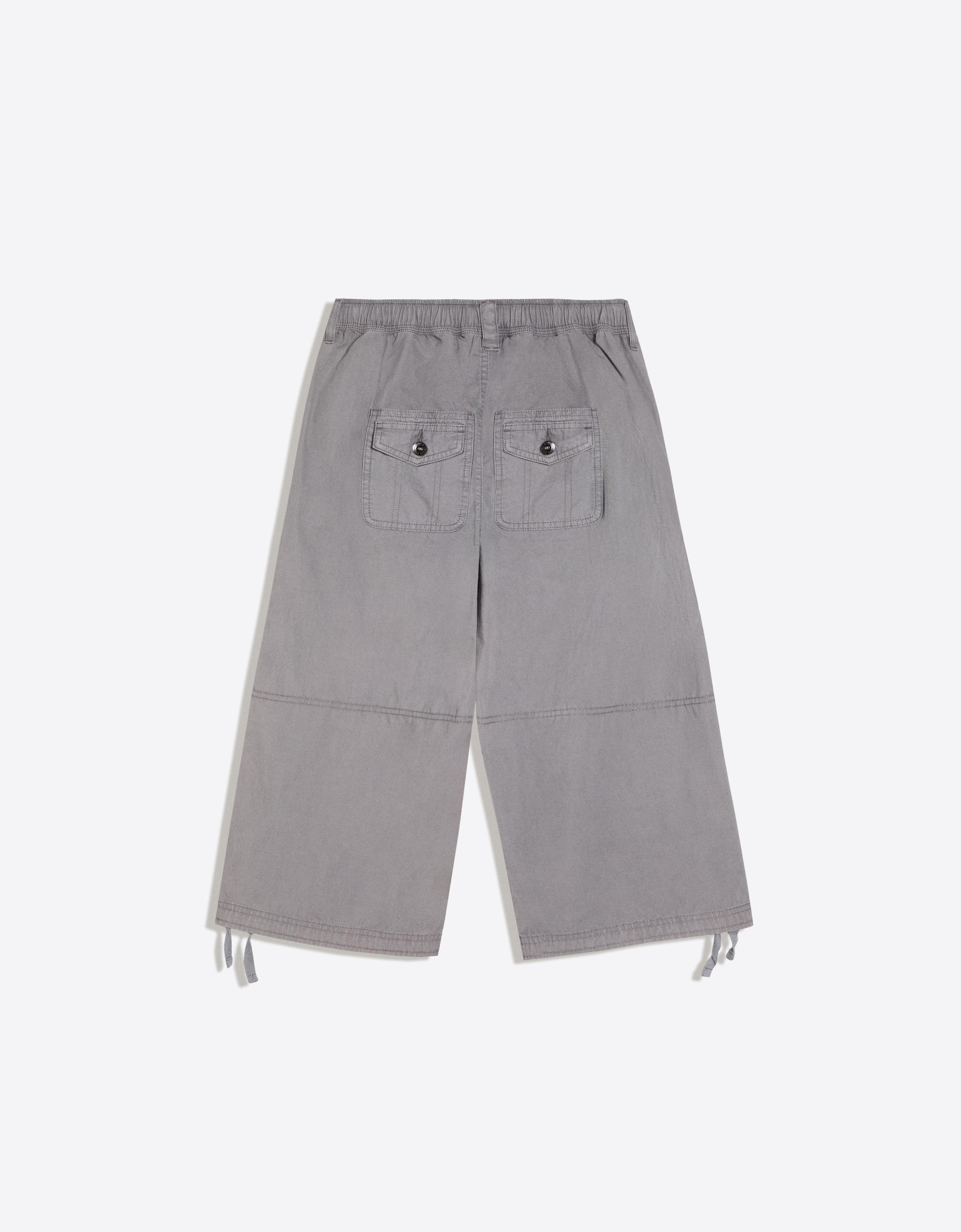 Capris — Dark grey