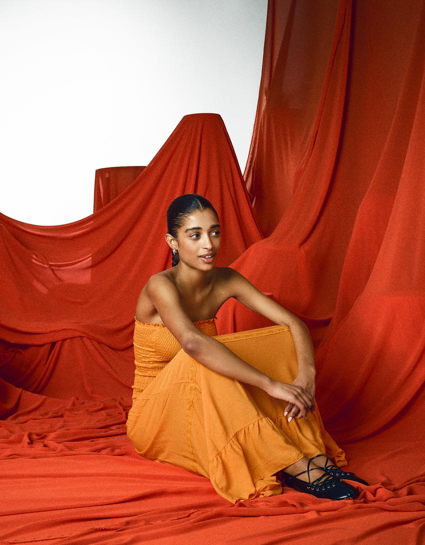 Robe maxi texturée lacée Femme Bershka