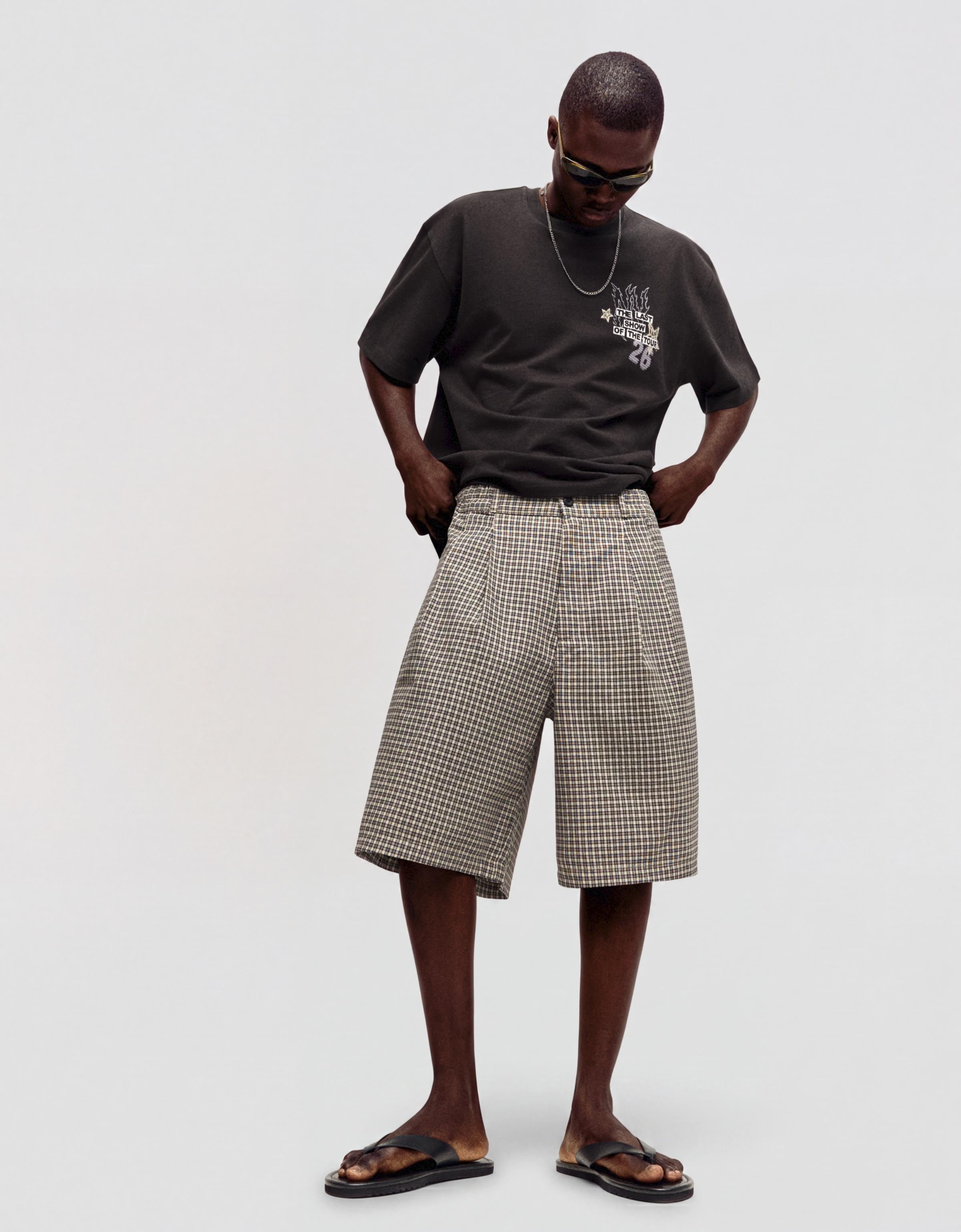 Checked baggy Bermuda shorts — Black