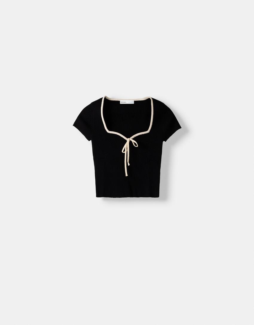 Short sleeve sweater with contrast bow-Black-4