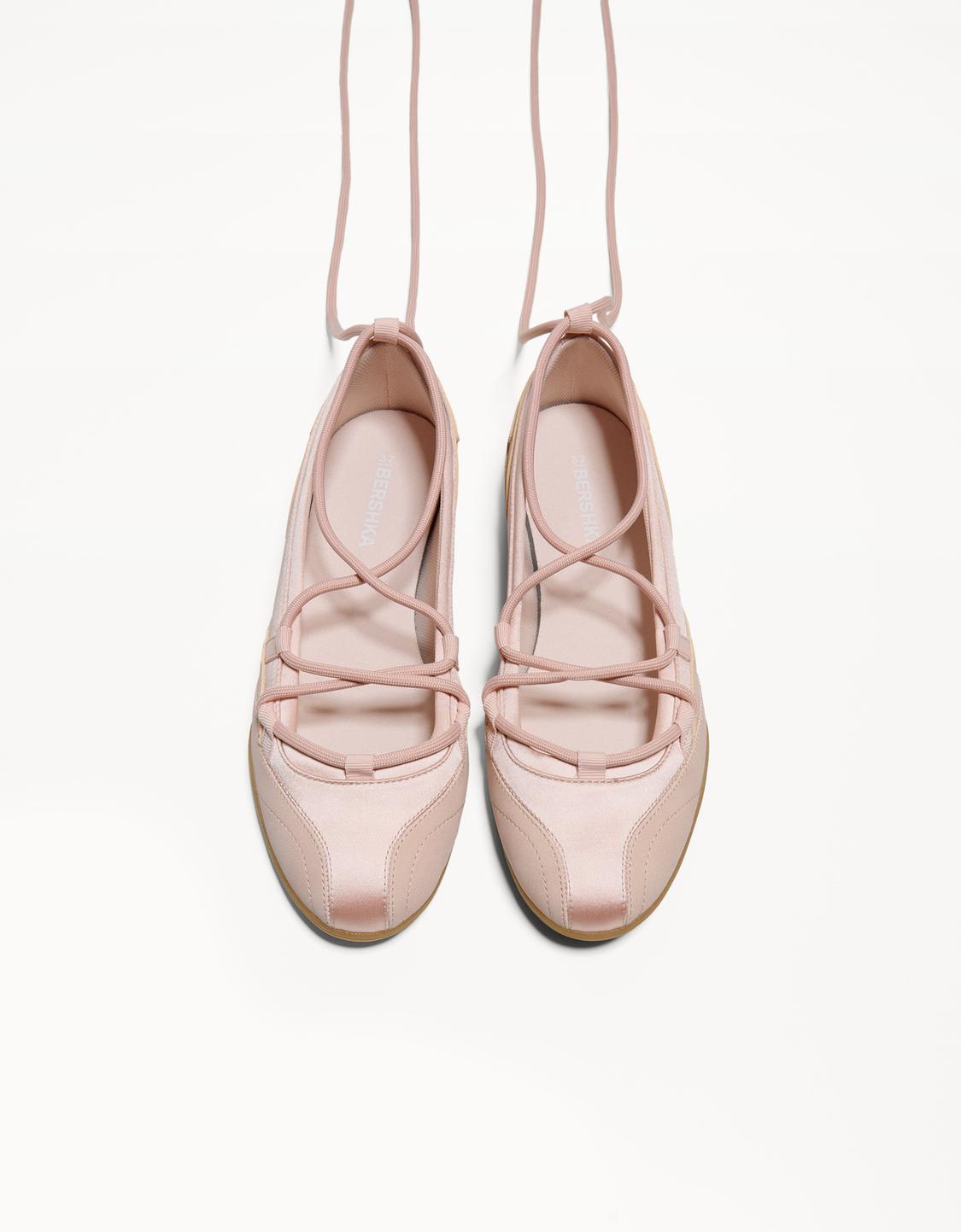 Tied sporty ballet flats