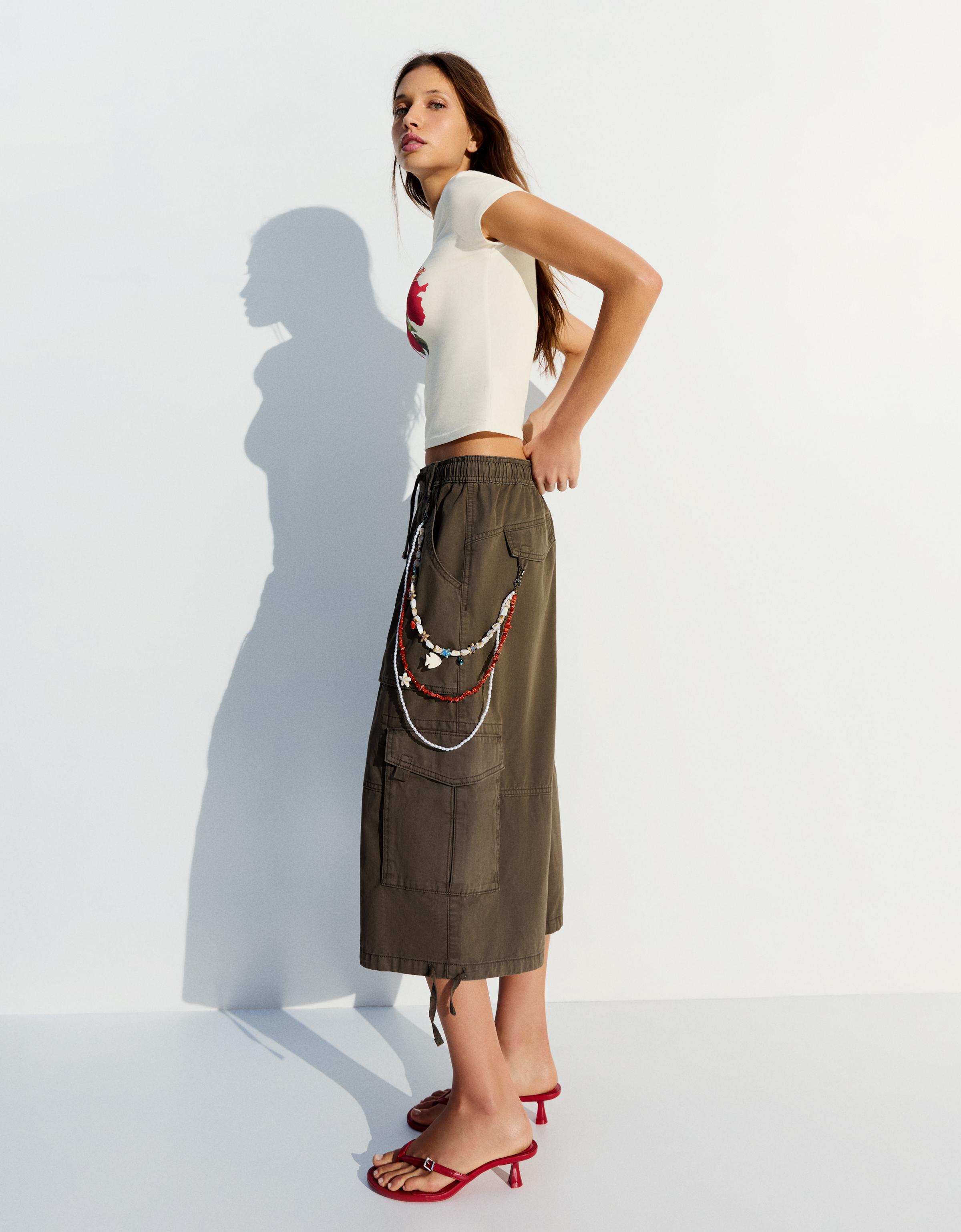 Cargo Bermuda shorts with chains — Khaki