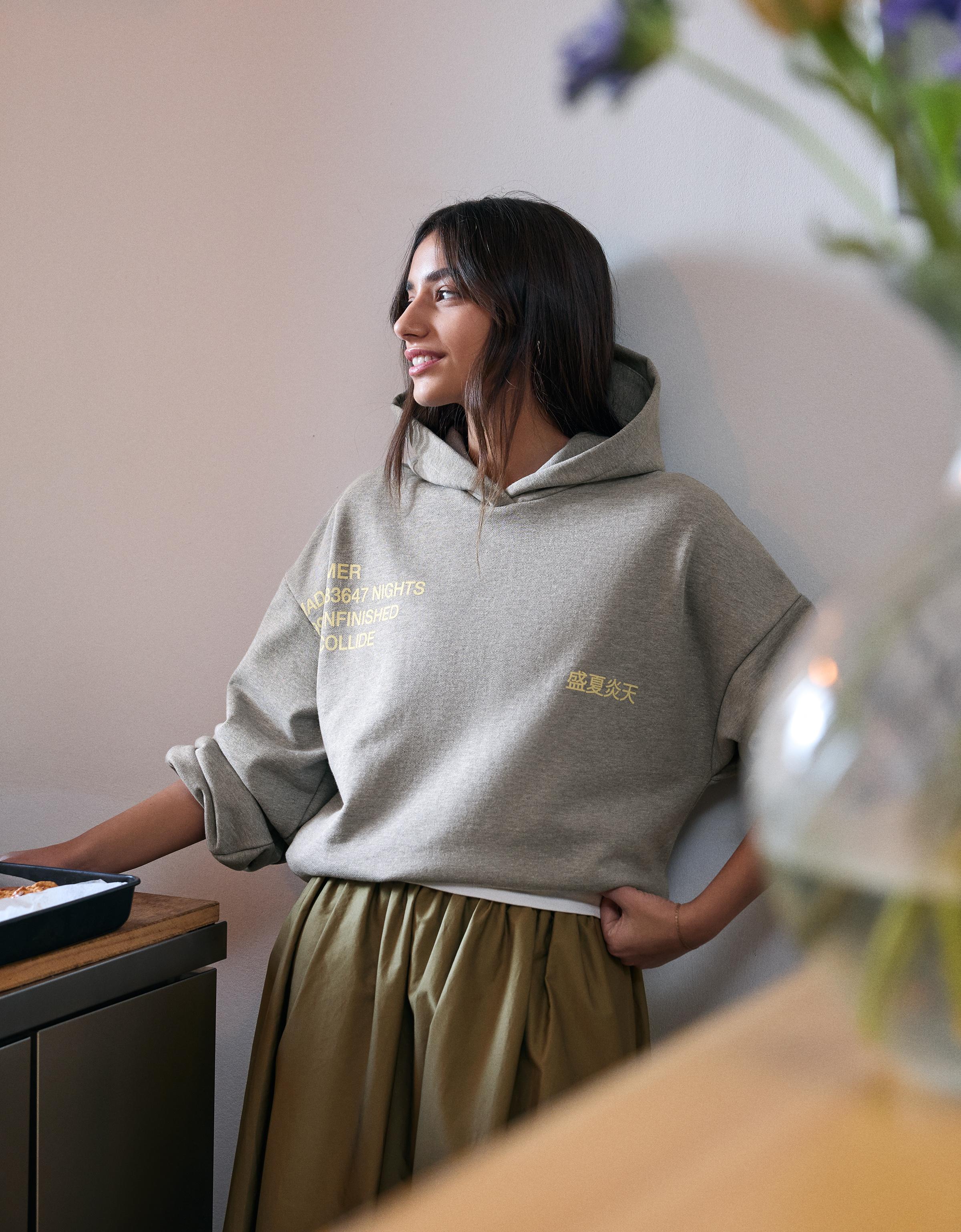 Bershka Kapuzenpullover Mit Print Damen L Grau