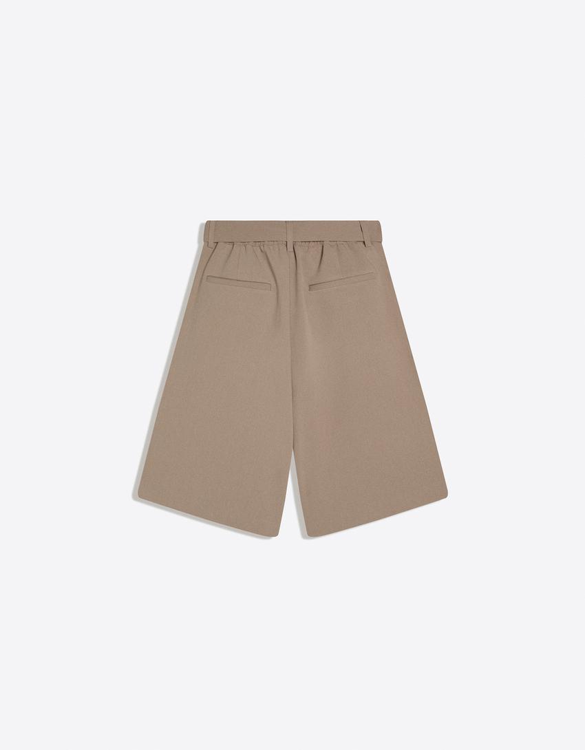 Wide-leg Bermuda shorts with belt-Sand