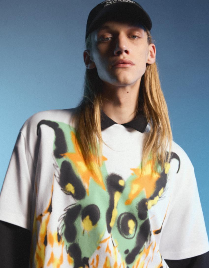 تيشرت بأكمام قصيرة وطبعة-أبيض