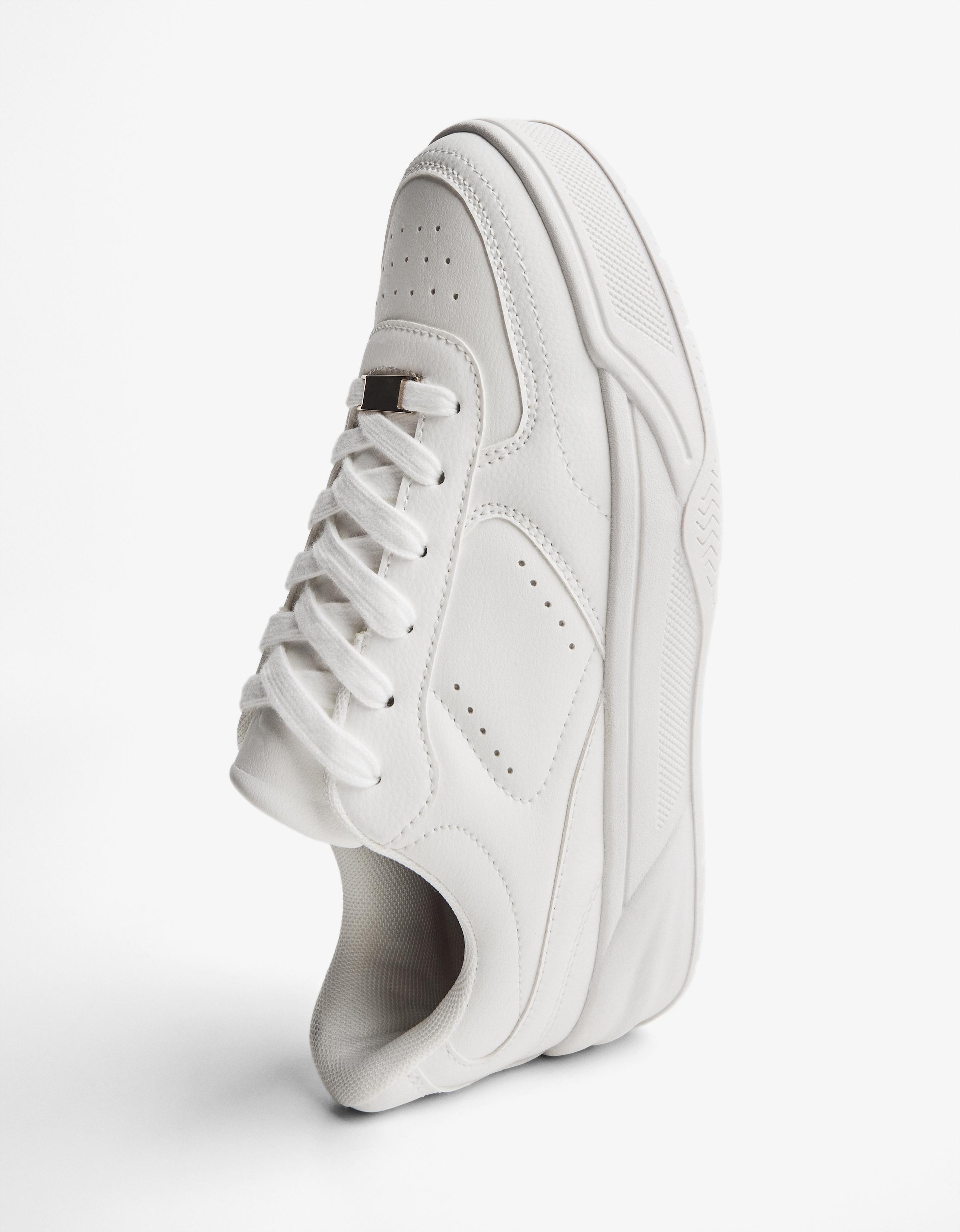 Basic trainers — WHITE