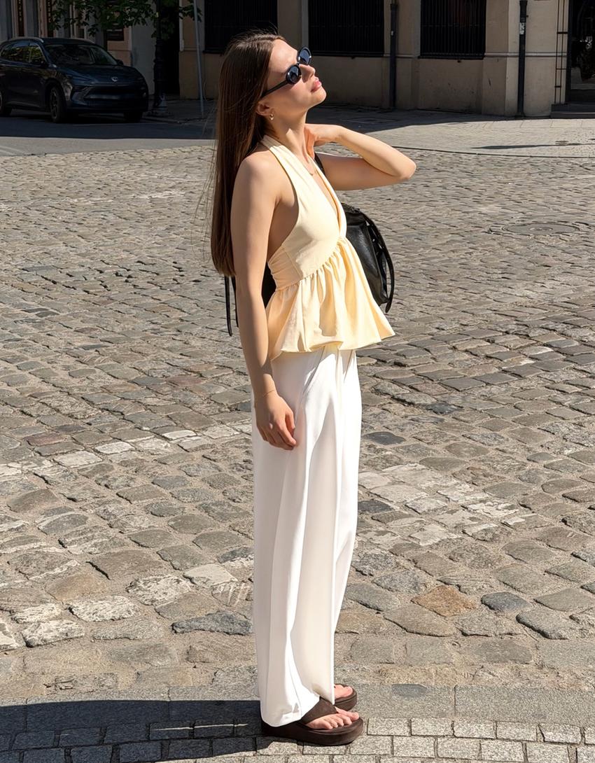 Balloon effect halter top-Beige