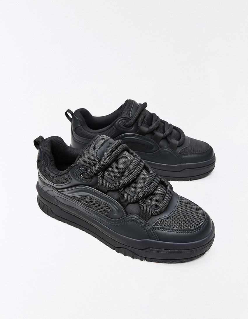Skate-Sneaker-Schwarz