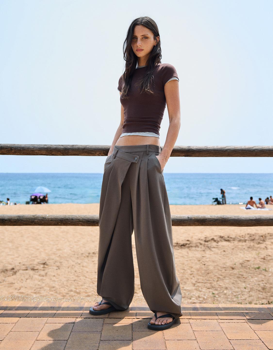 Tailored fit trousers with crossover waist