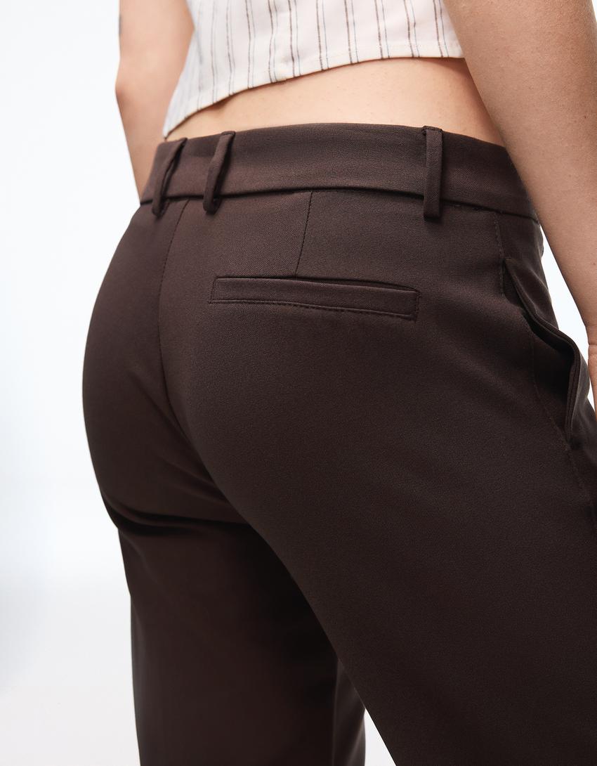 Calças bootcut low rise-Marrom