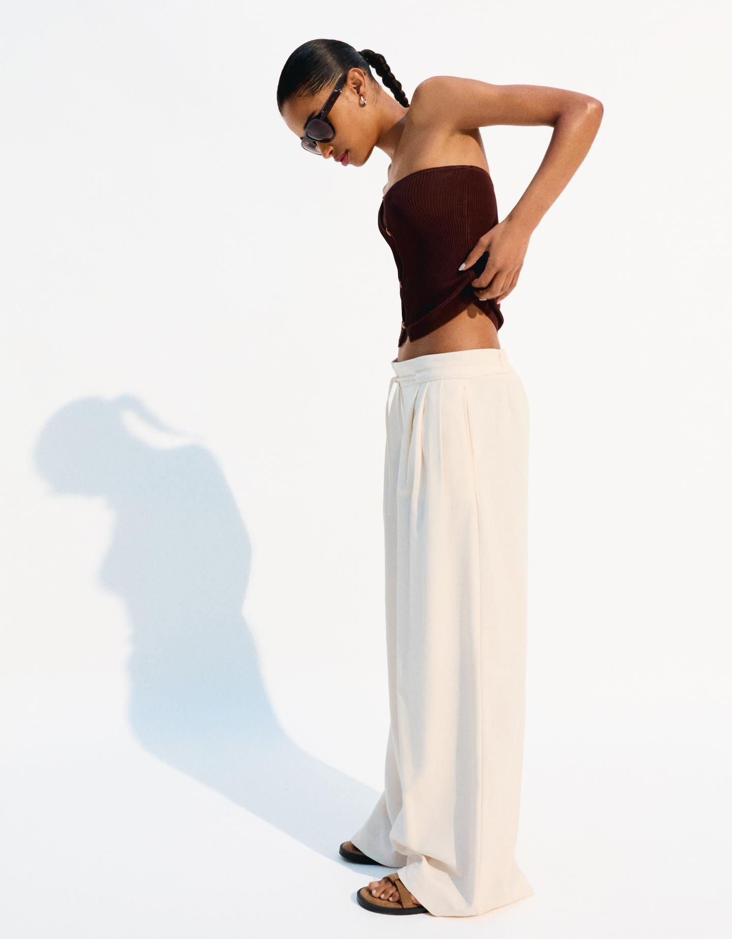 Bershka Pantalón Wide Leg Fluido Pliegues Mujer M Crudo