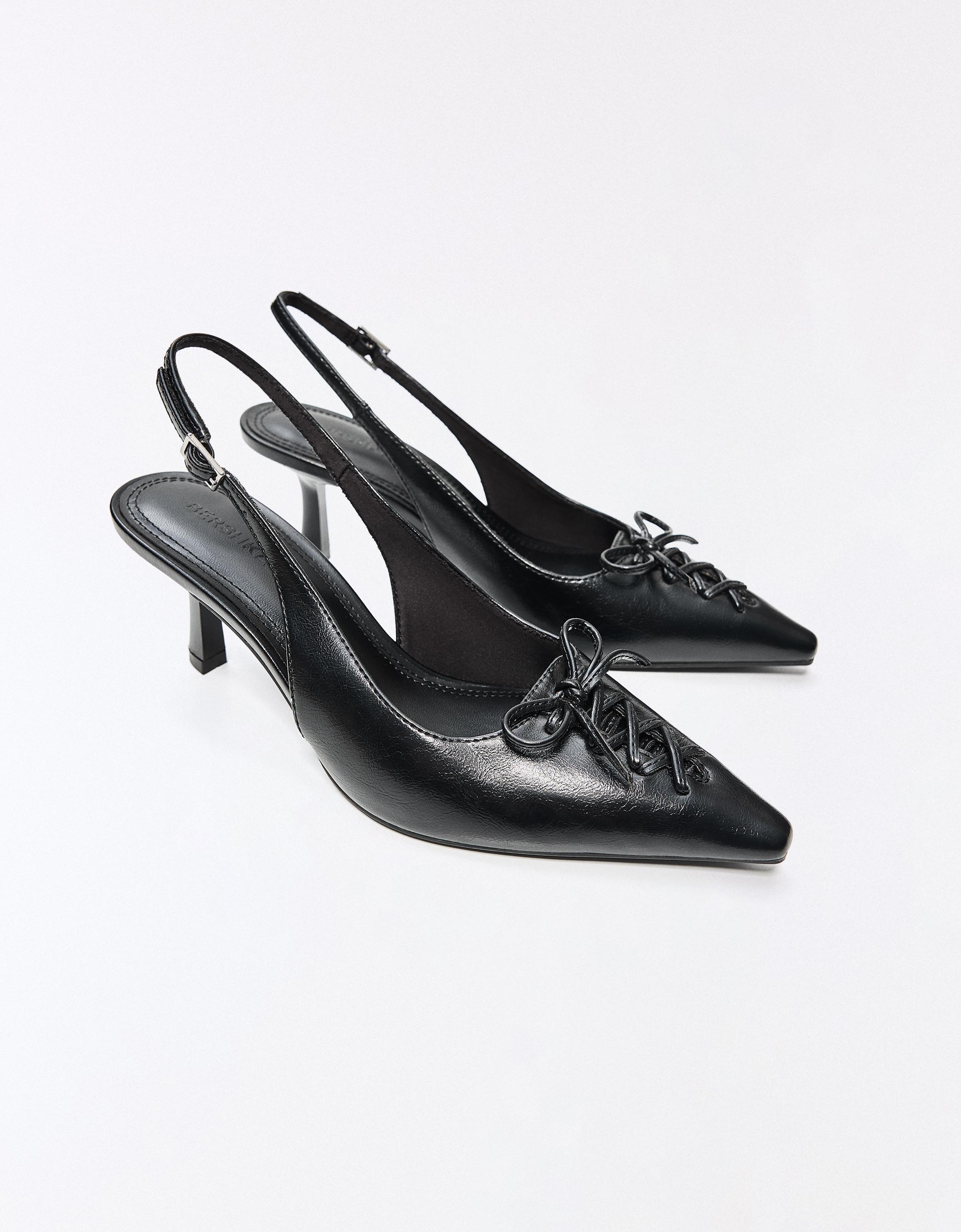 KITTEN HEEL CORSET SHOES — BLACK