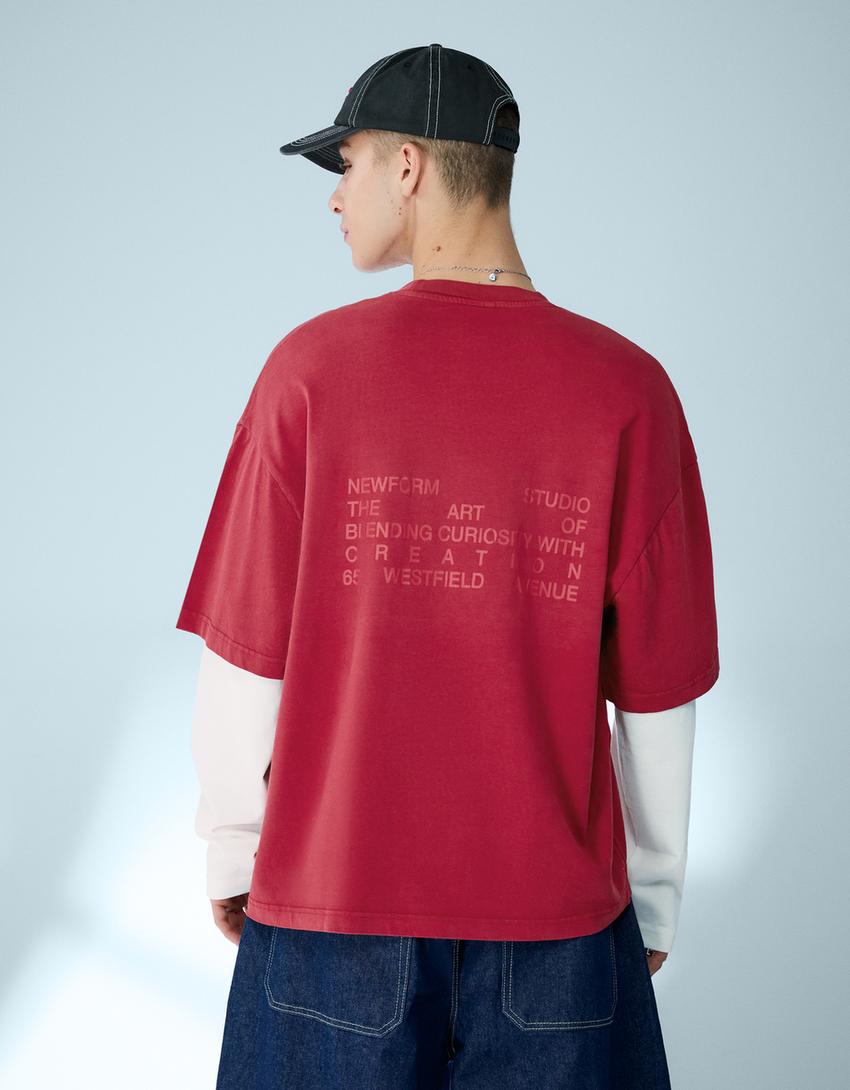 T-Shirt mit doppeltem Ärmel und Print-Rot