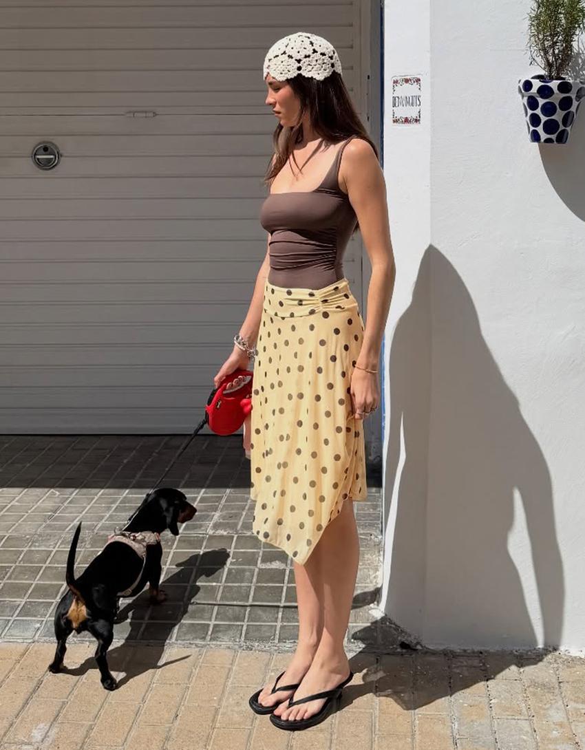 Rok midi asimetris polka dot-Kuning