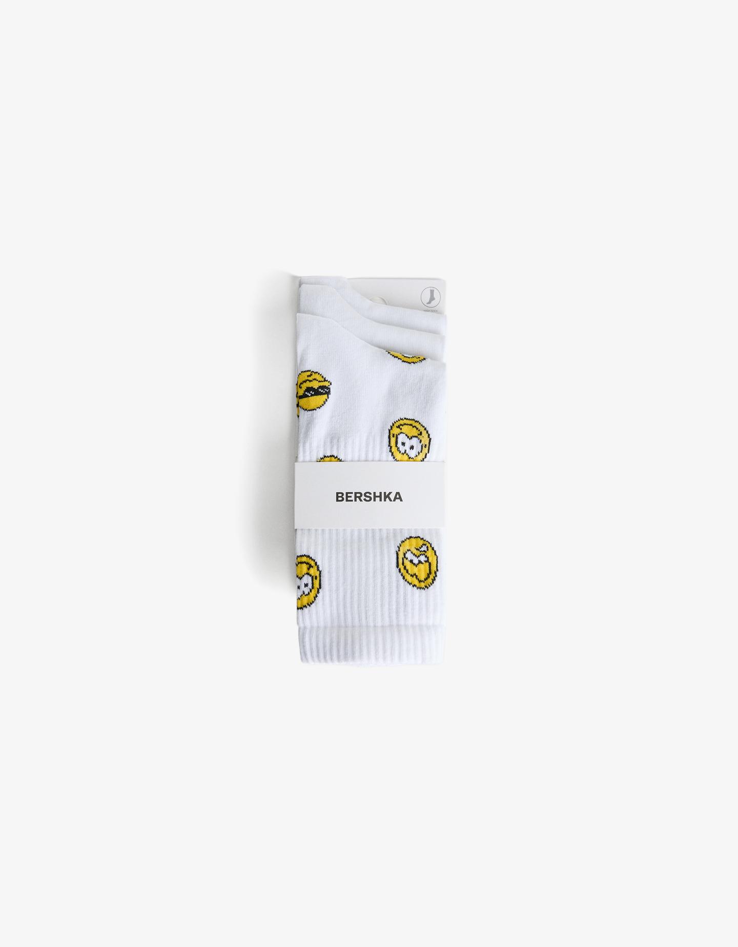 Bershka zestaw 3 par skarpetek z nadrukiem biały
