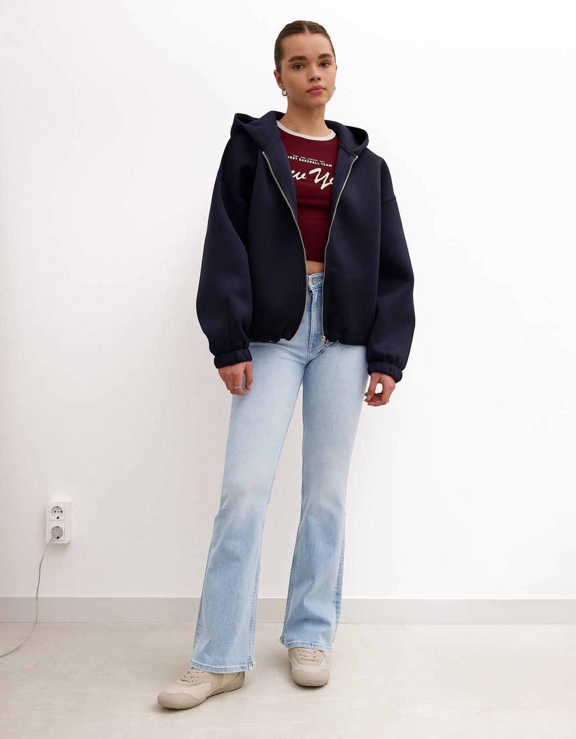 Flared jeans