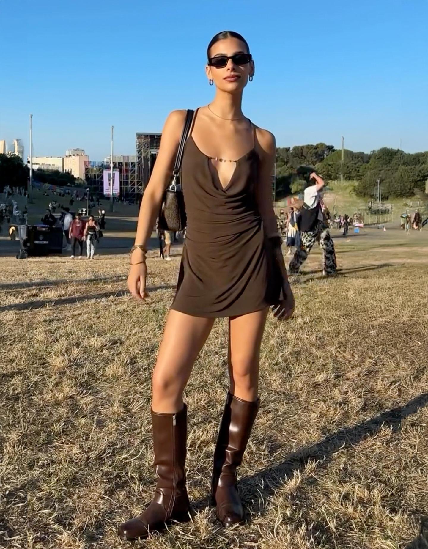 Bershka sukienka mini z kołnierzykiem khaki