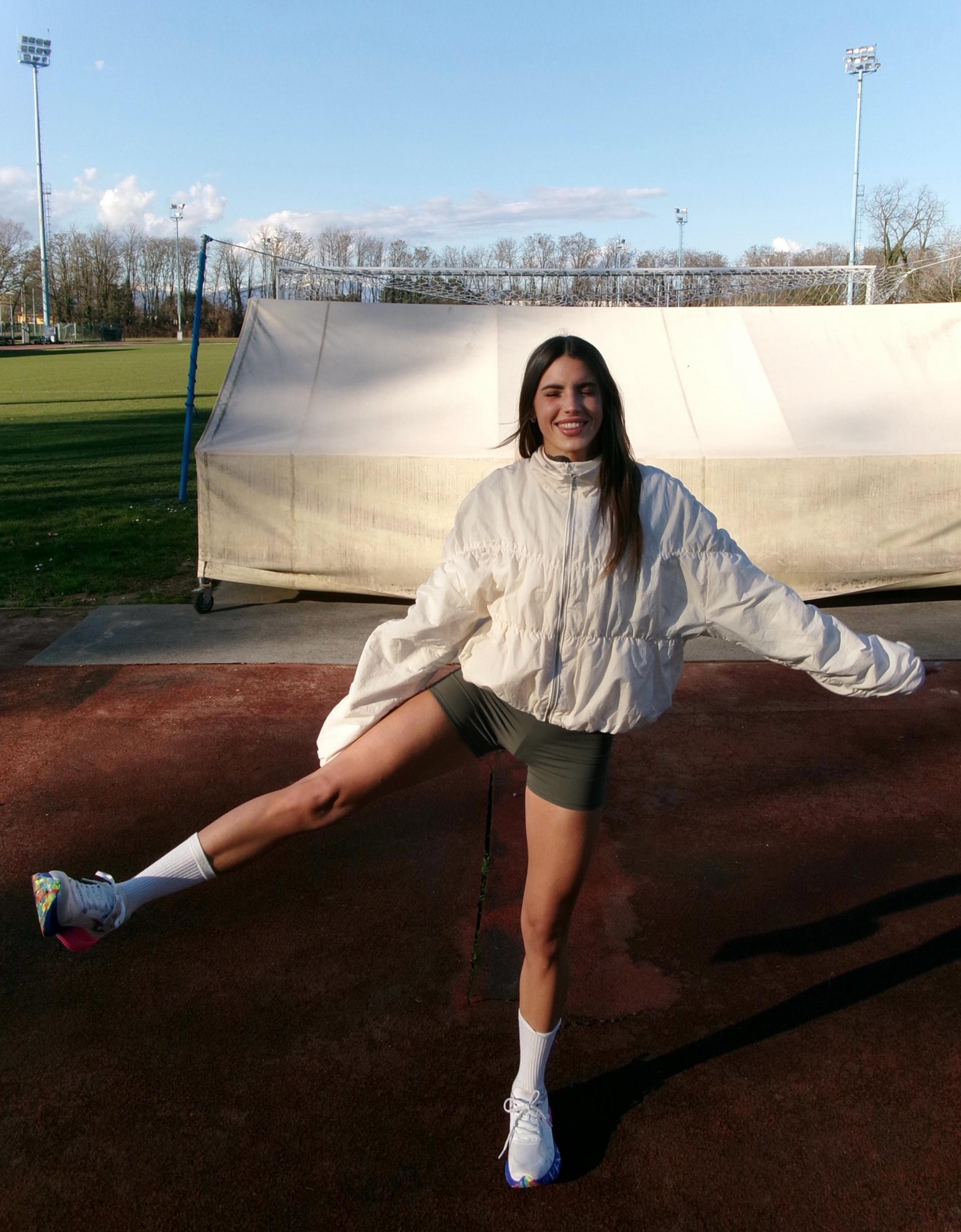 Kıvrık belli teknik şort - Görsel 22