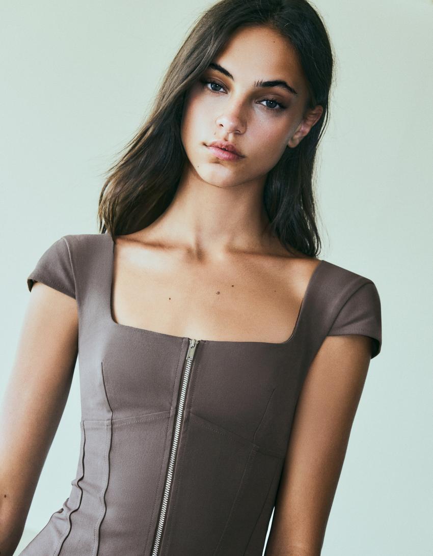 Short sleeve zip-up top-Brown
