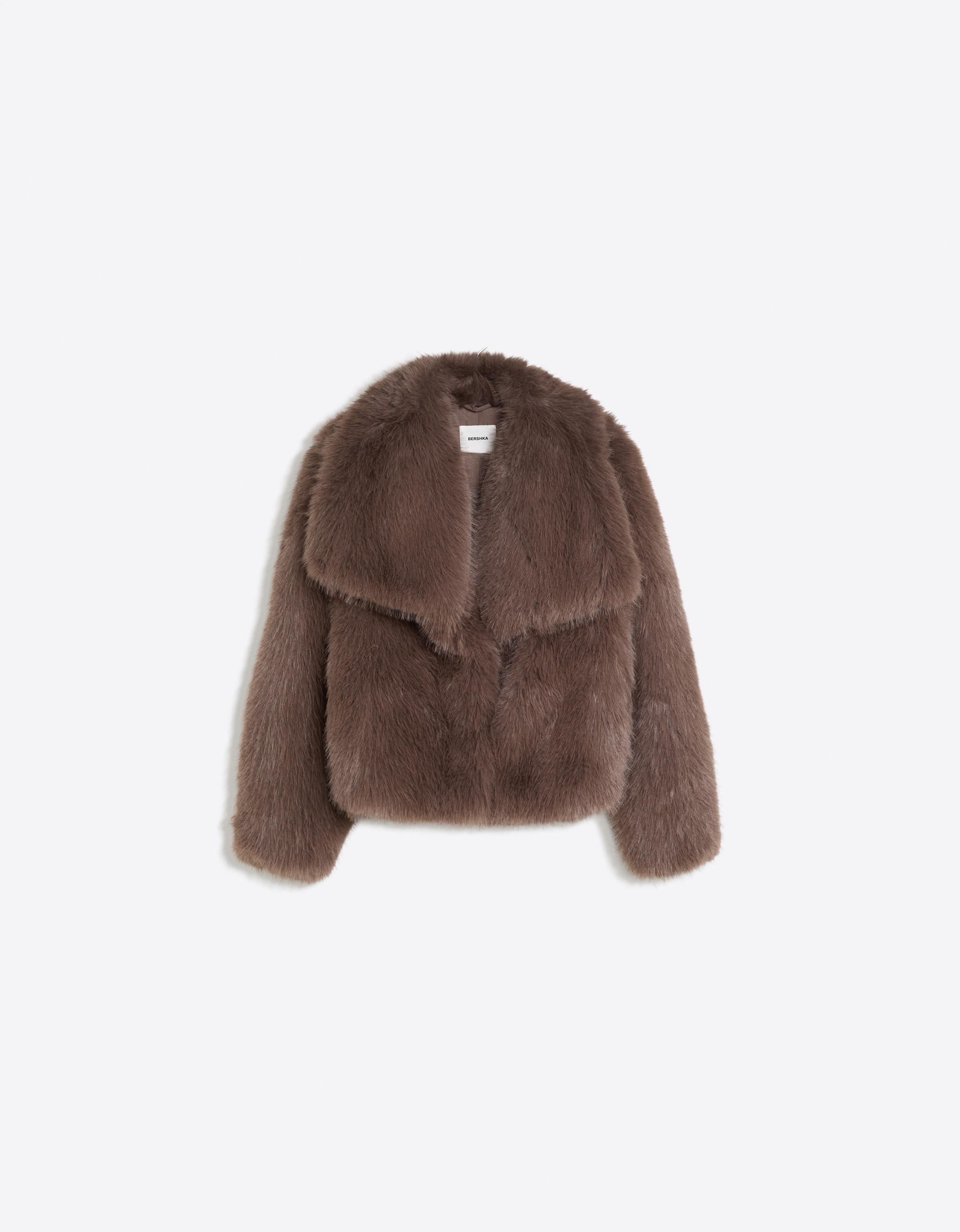 Furry jacket with lapel — Mink