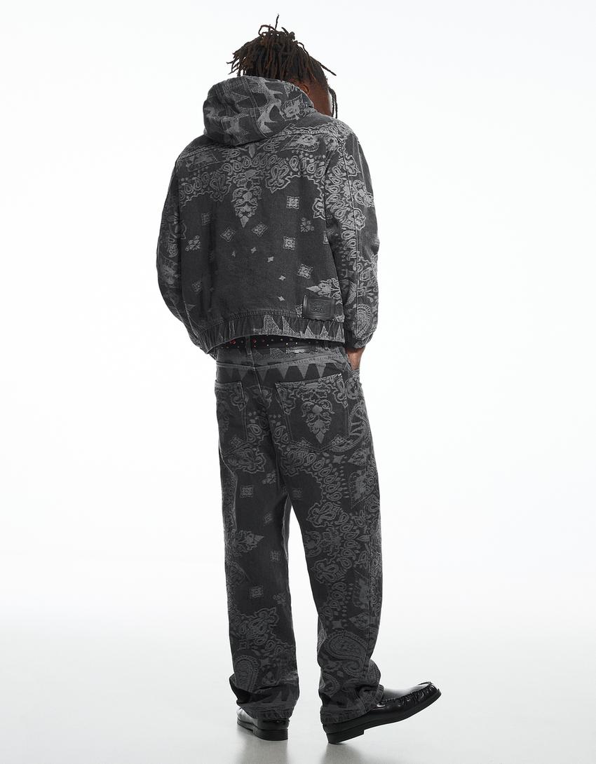 ARIES X Bershka baskılı, kapüşon detaylı ceket-Siyah