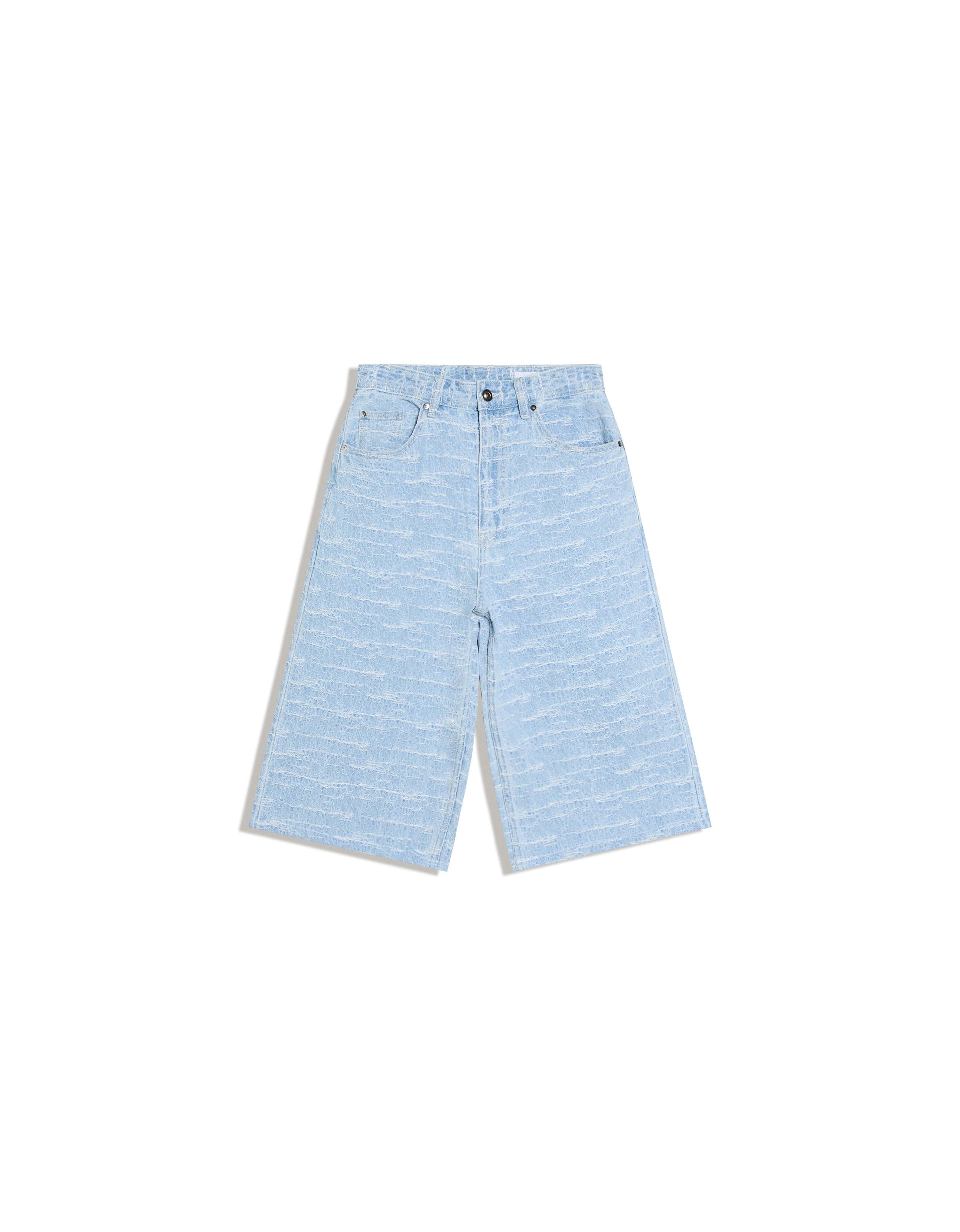 Super baggy textured denim Bermuda shorts — Light blue