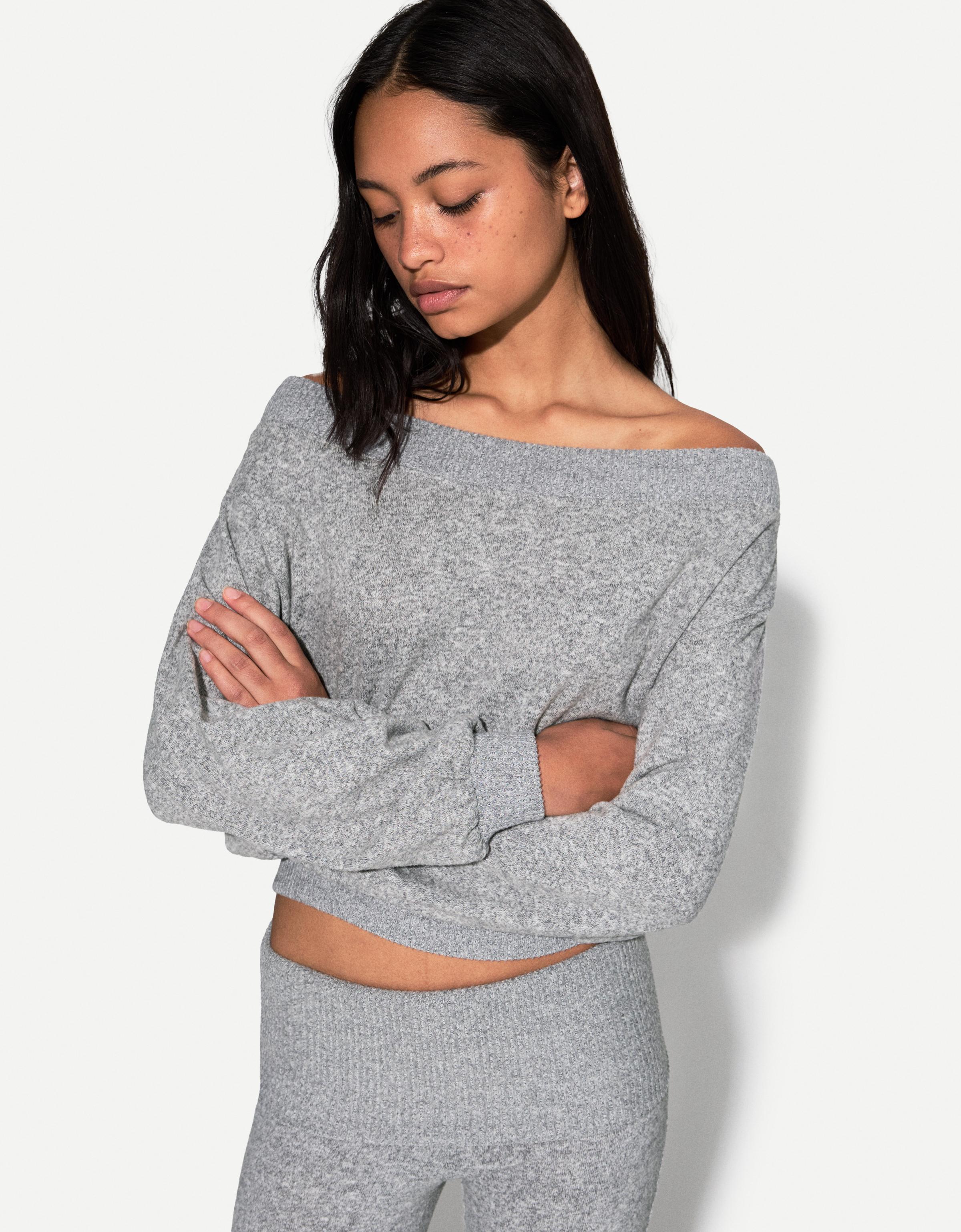 Bershka Asymmetrischer Soft-Touch-Pullover Damen S Grau