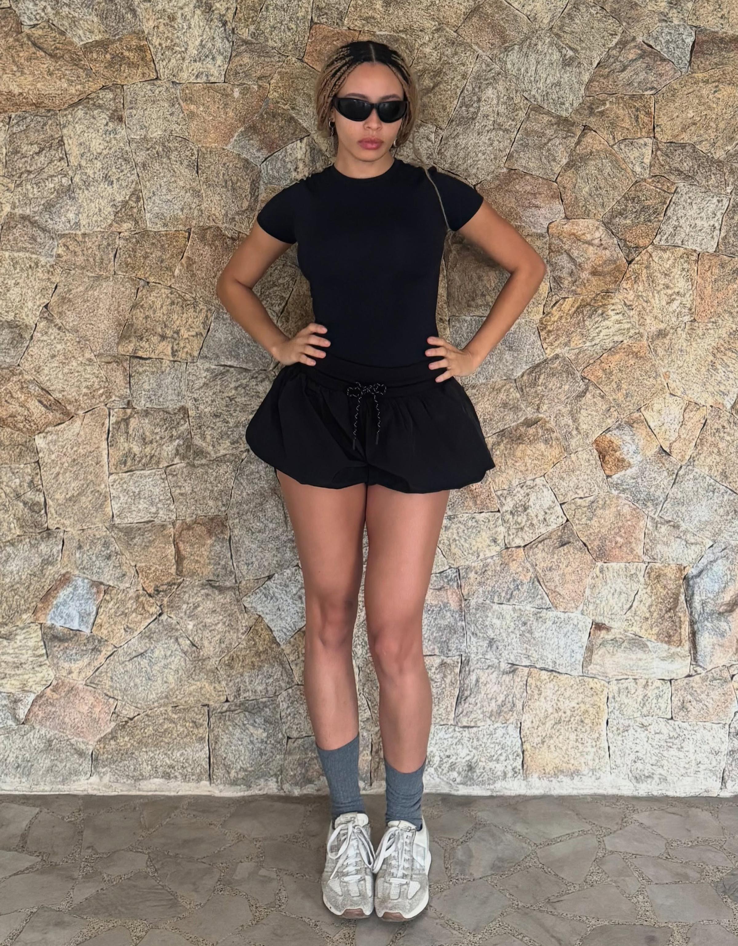 Bershka Teknik kısa kollu tişört, EVA süet görsel 5