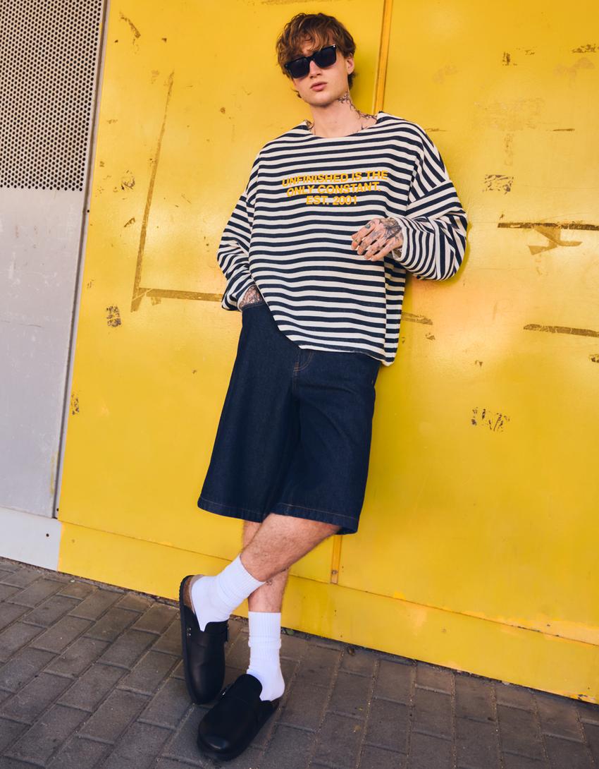 Clogs with buckle detail-BLACK