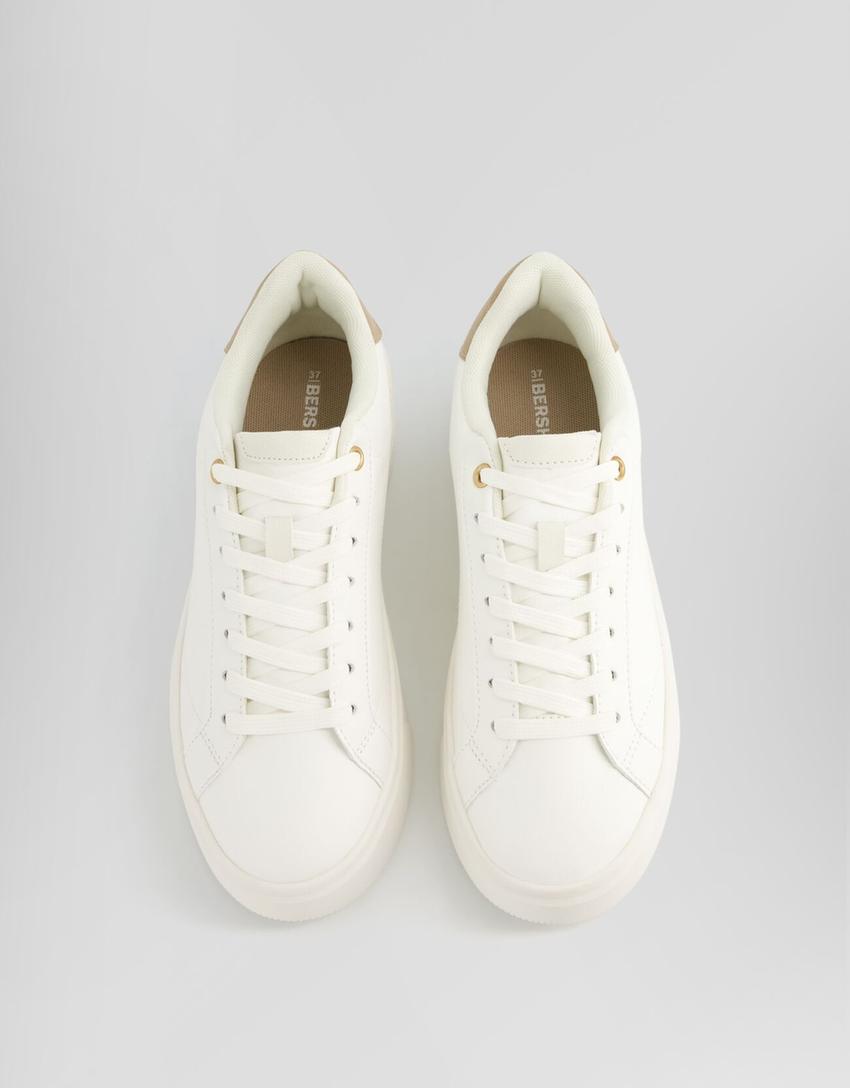 بنطلون رياضي جينز بنعل عال وتفصيل كعب-أبيض