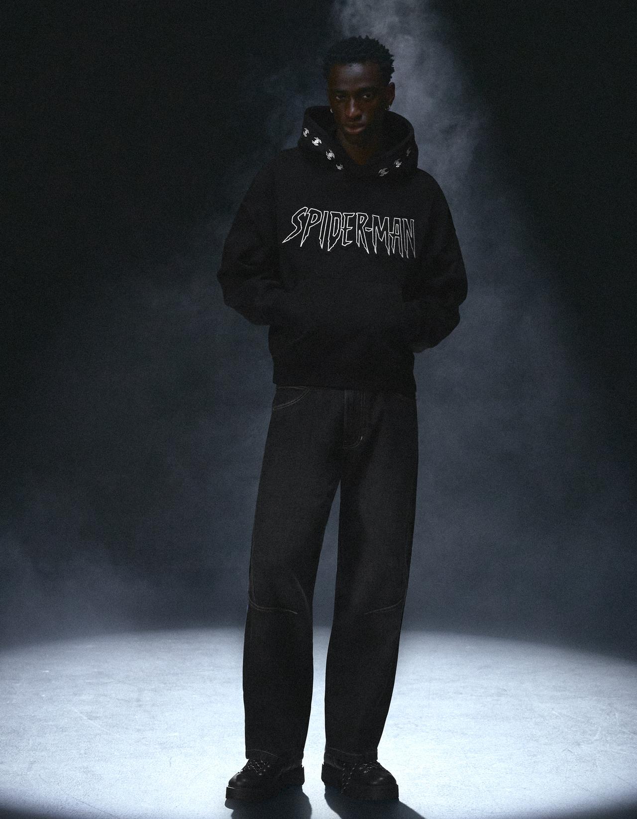 SPIDER-MAN hood sweatshirt — Black