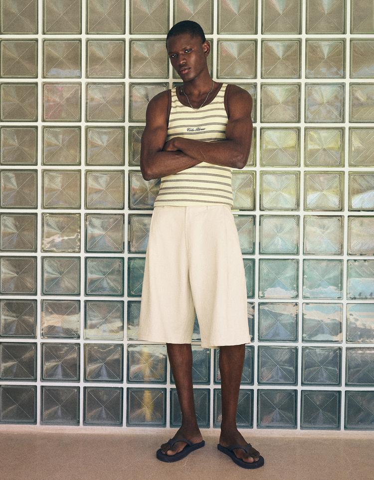 Super baggy linen Bermuda shorts — Sand