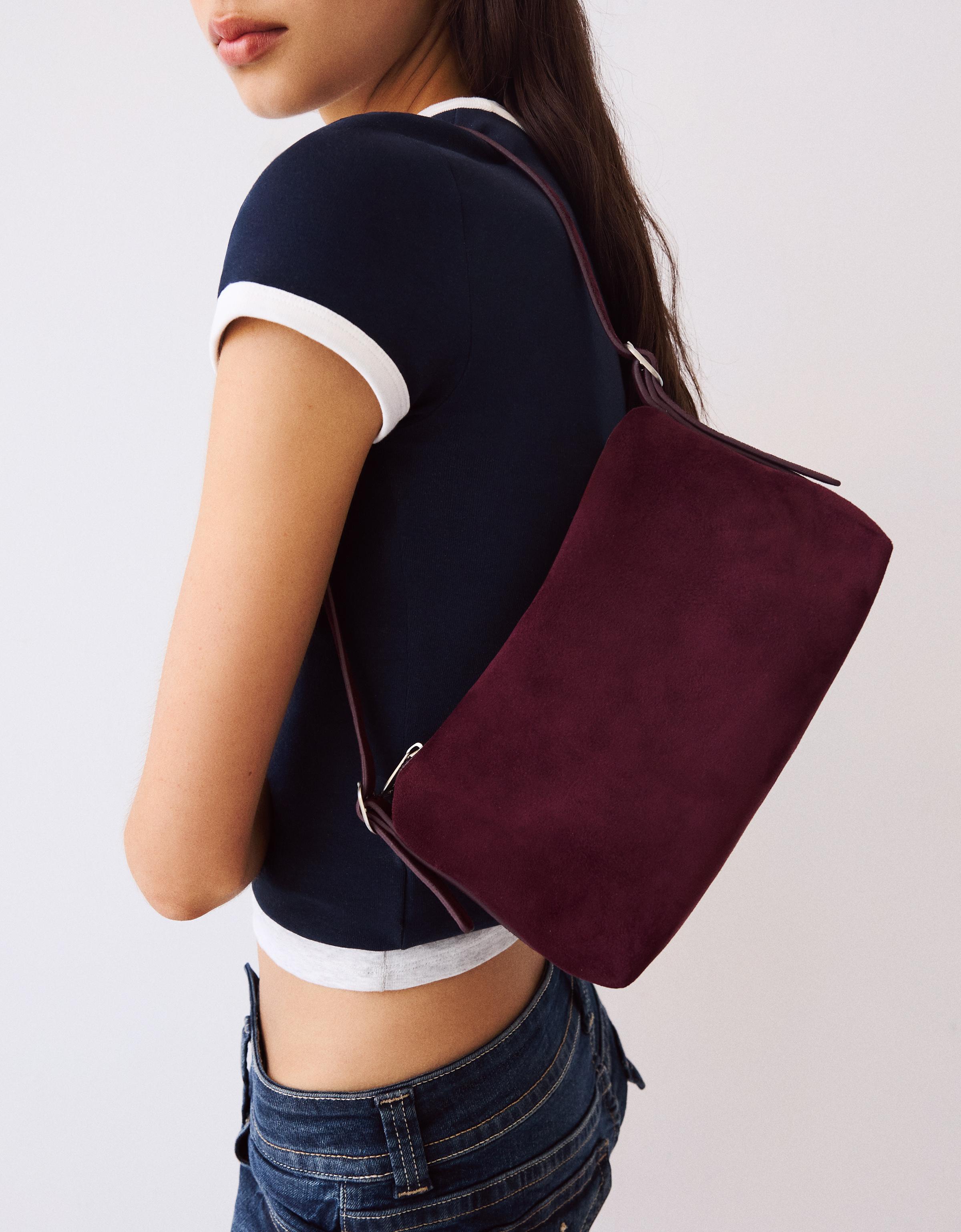 Bershka Mini-Tasche In Wildlederoptik Damen Bordeaux
