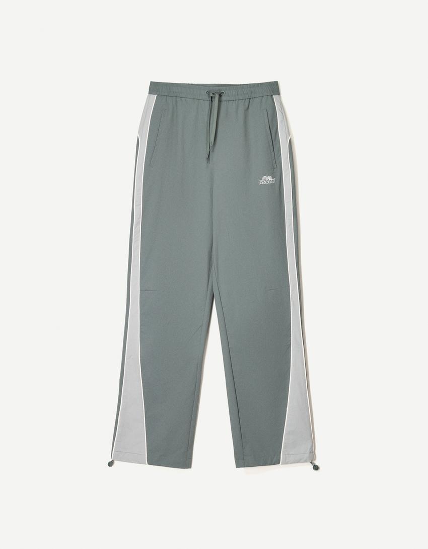 Technical baggy trousers