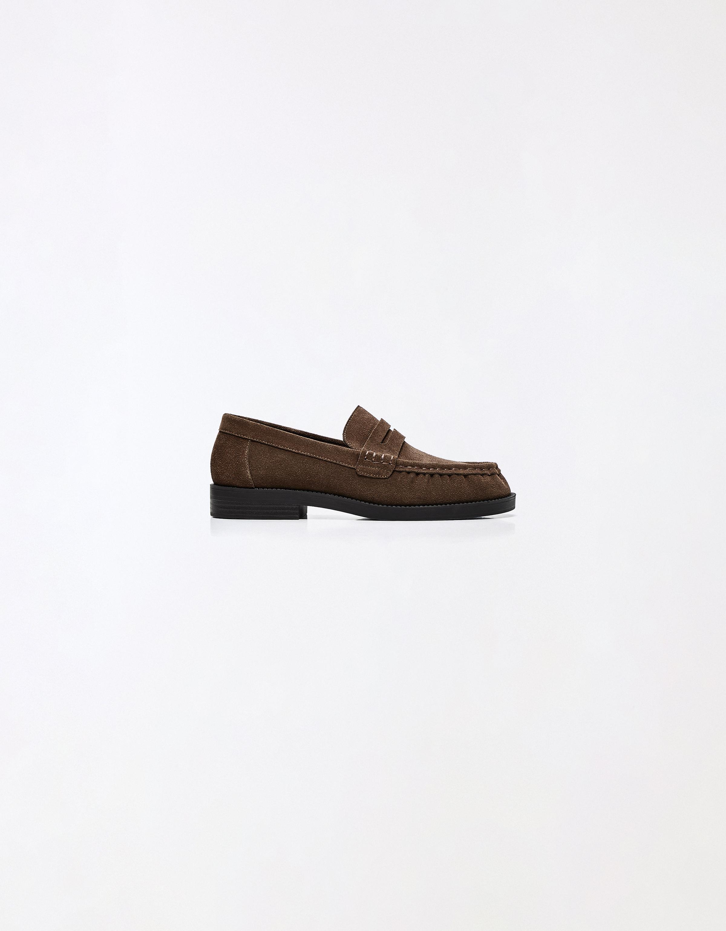 Leather loafers with slim sole — Tan