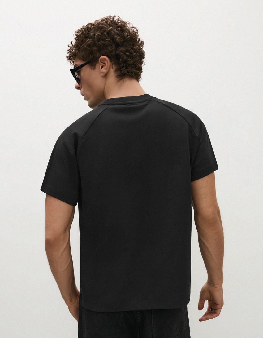 Raglan short sleeve T-shirt-Black