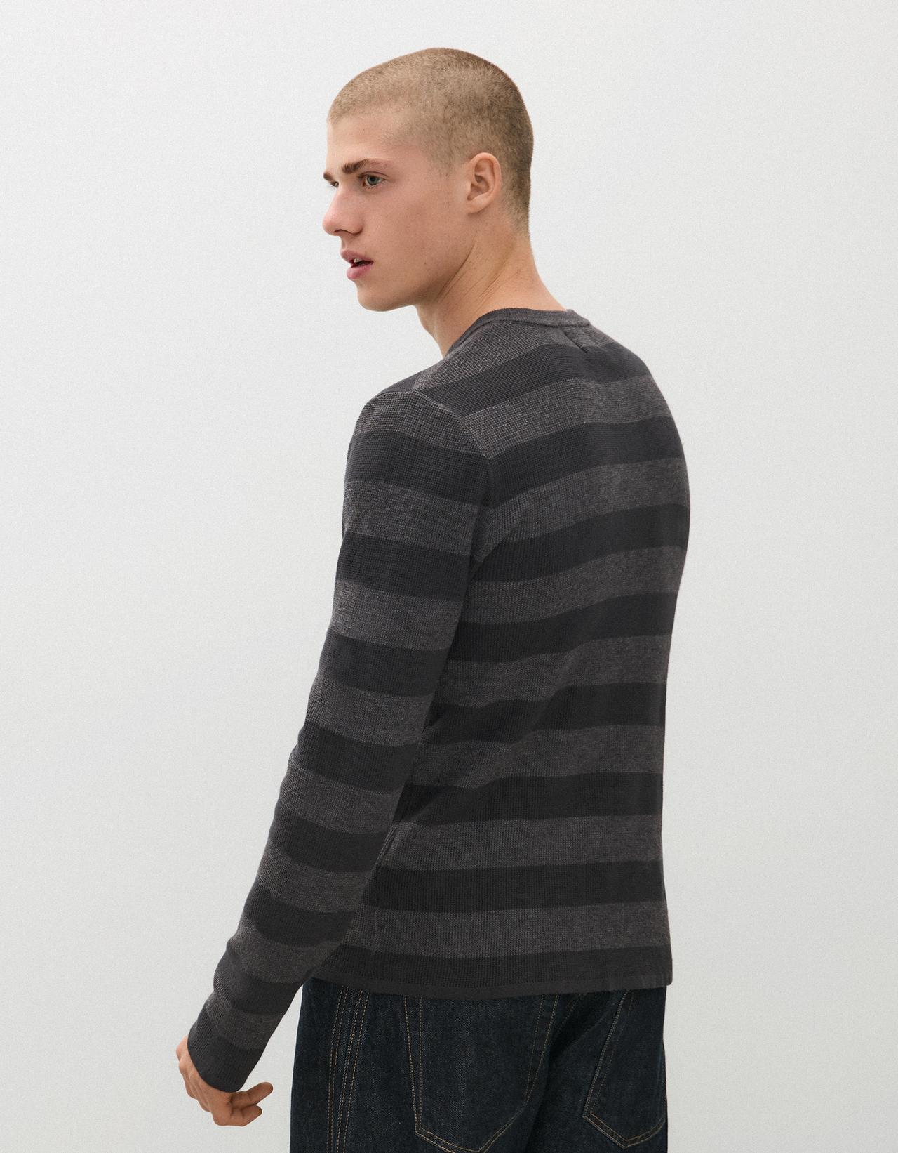 Waffle-knit henley jumper — Dark grey