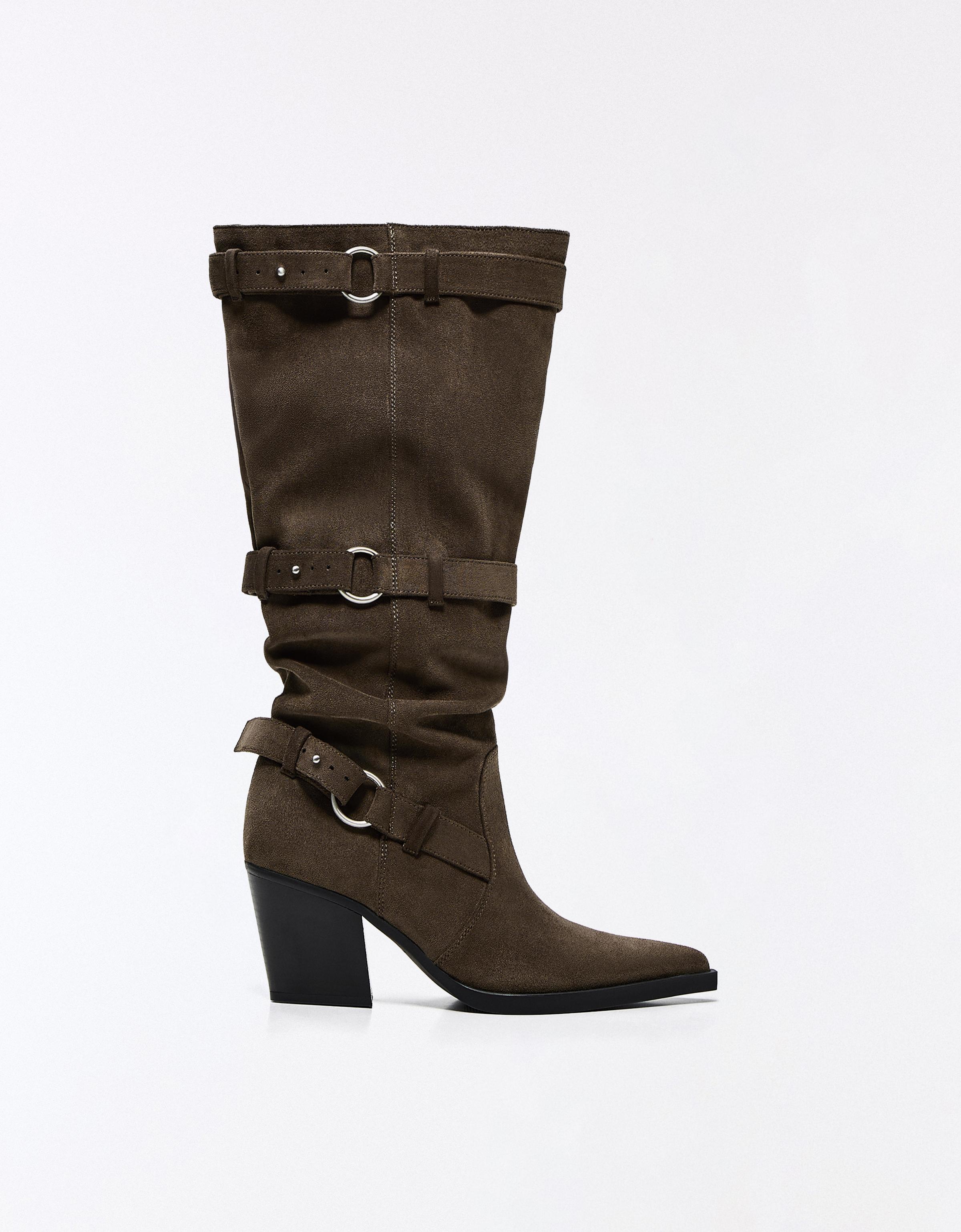 Eyelet-detail heeled boots — Tan