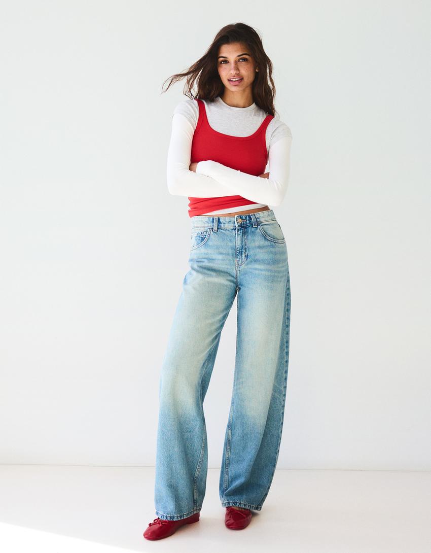 Wide-leg straight fit jeans