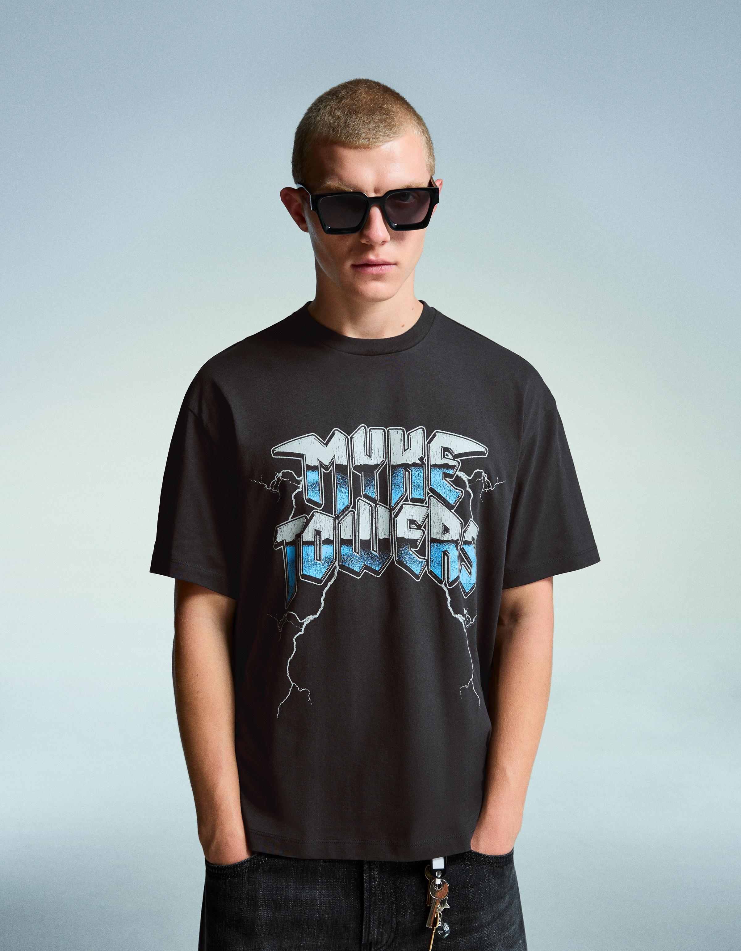 Bershka Mike Towers T-Shirt Mit Kurzen Ärmeln Herren L Grau