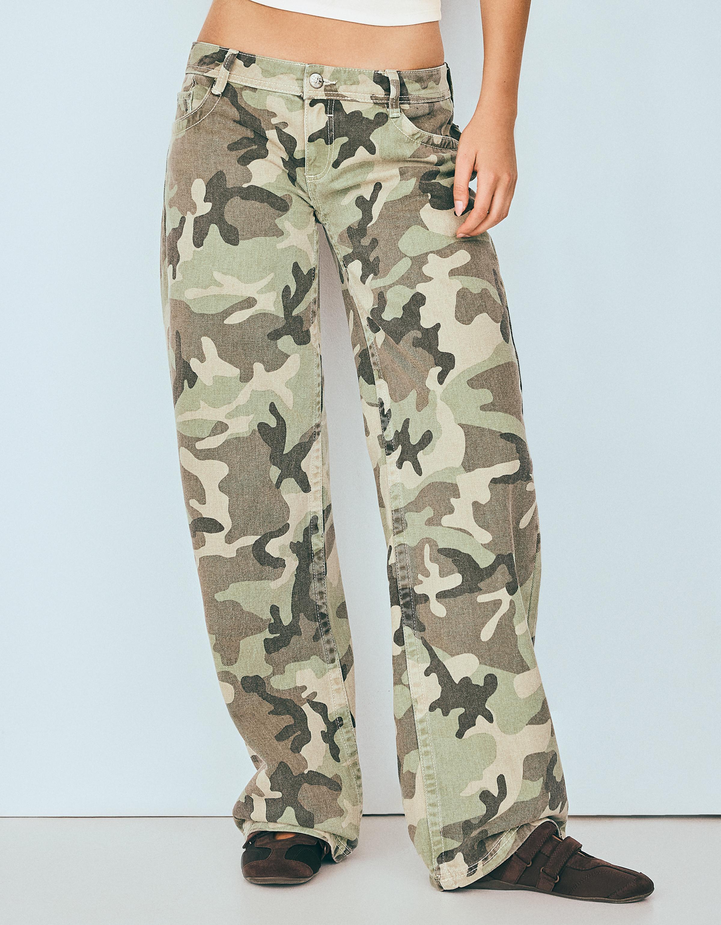 Bershka Baskılı straight fit pantolon görsel 3