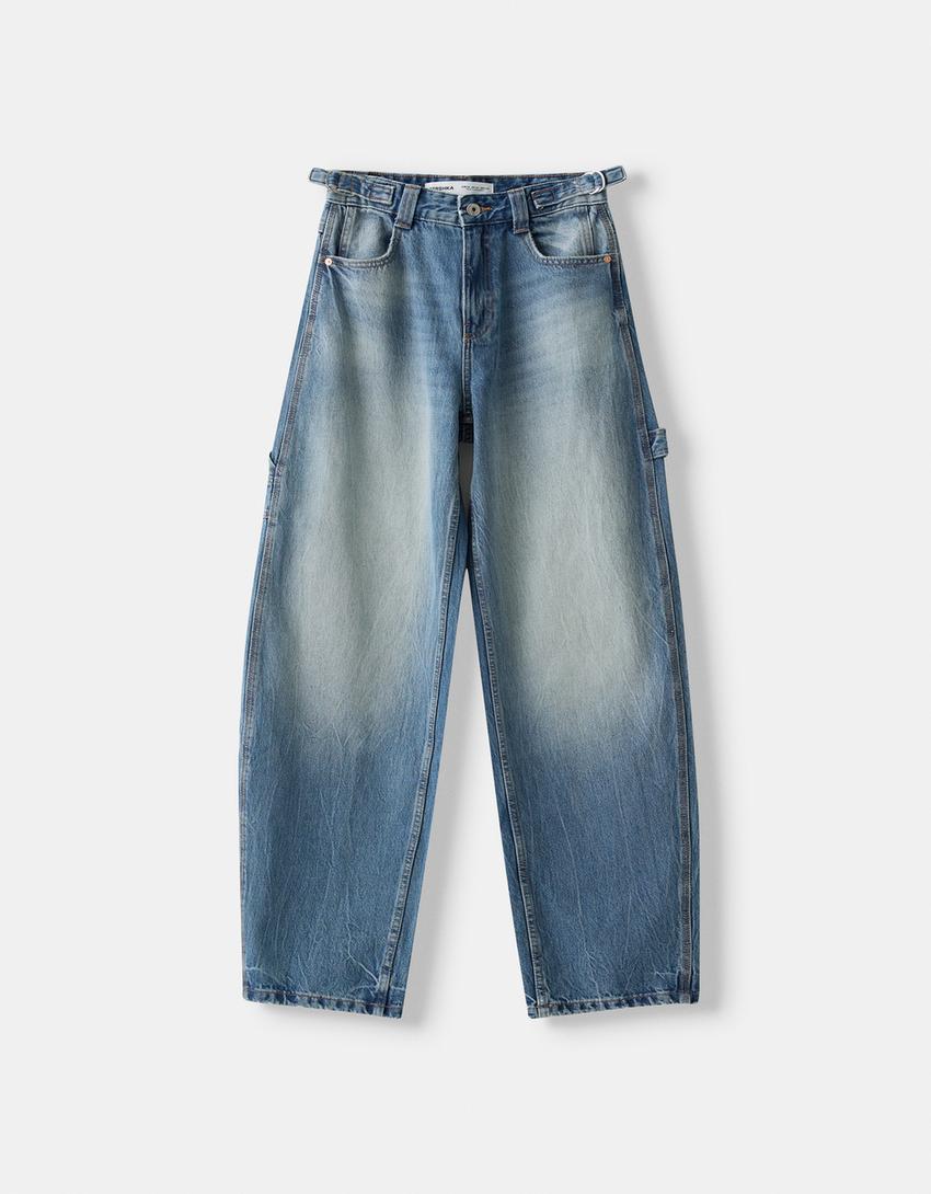 Adjustable balloon fit carpenter jeans - Women | Bershka
