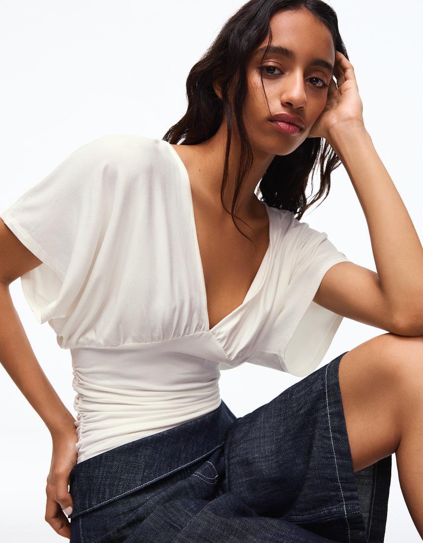 Gathered V-neck T-shirt-White