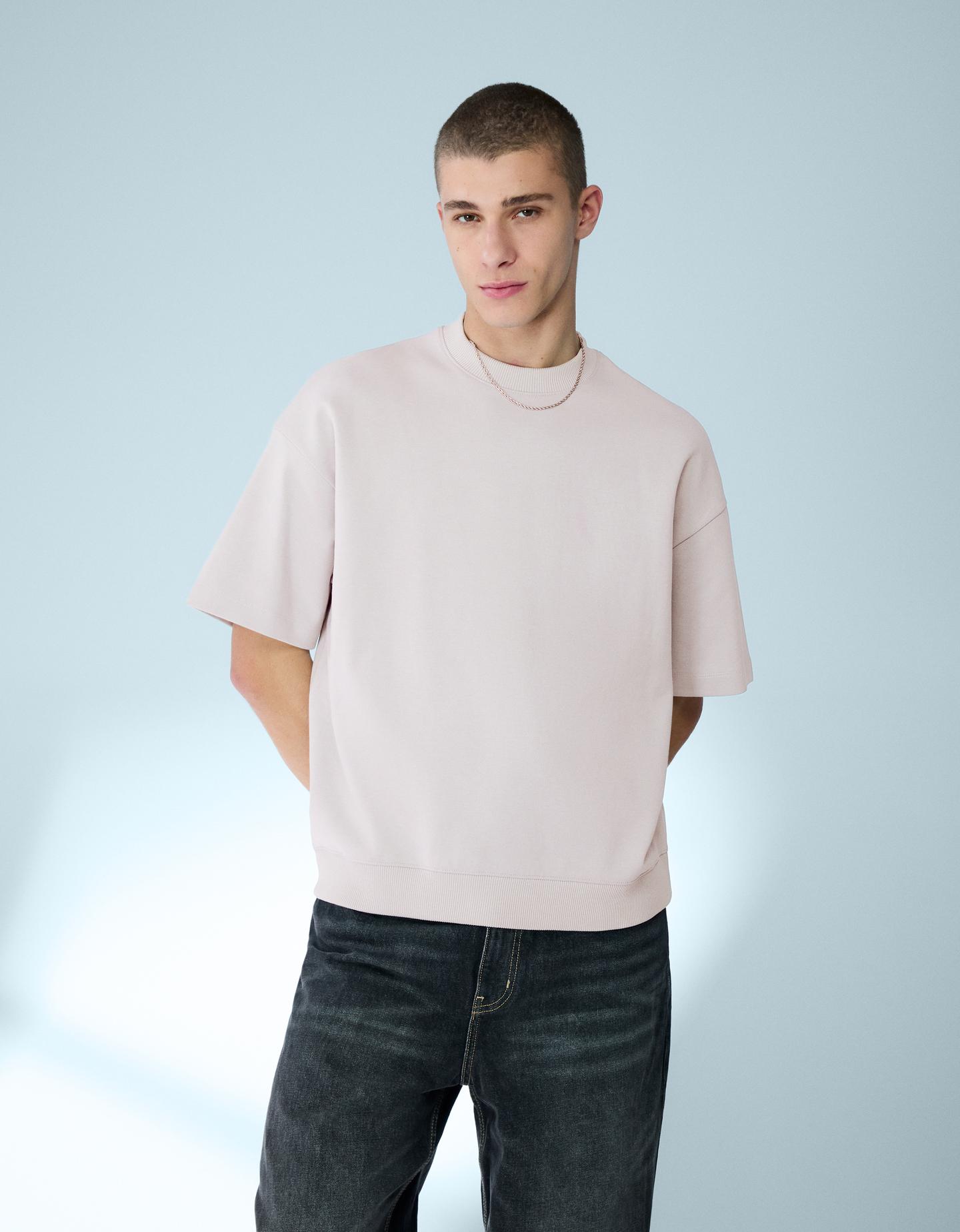 Bershka koszulka z krótkim rękawem z frotte z wykończeniem rib szary